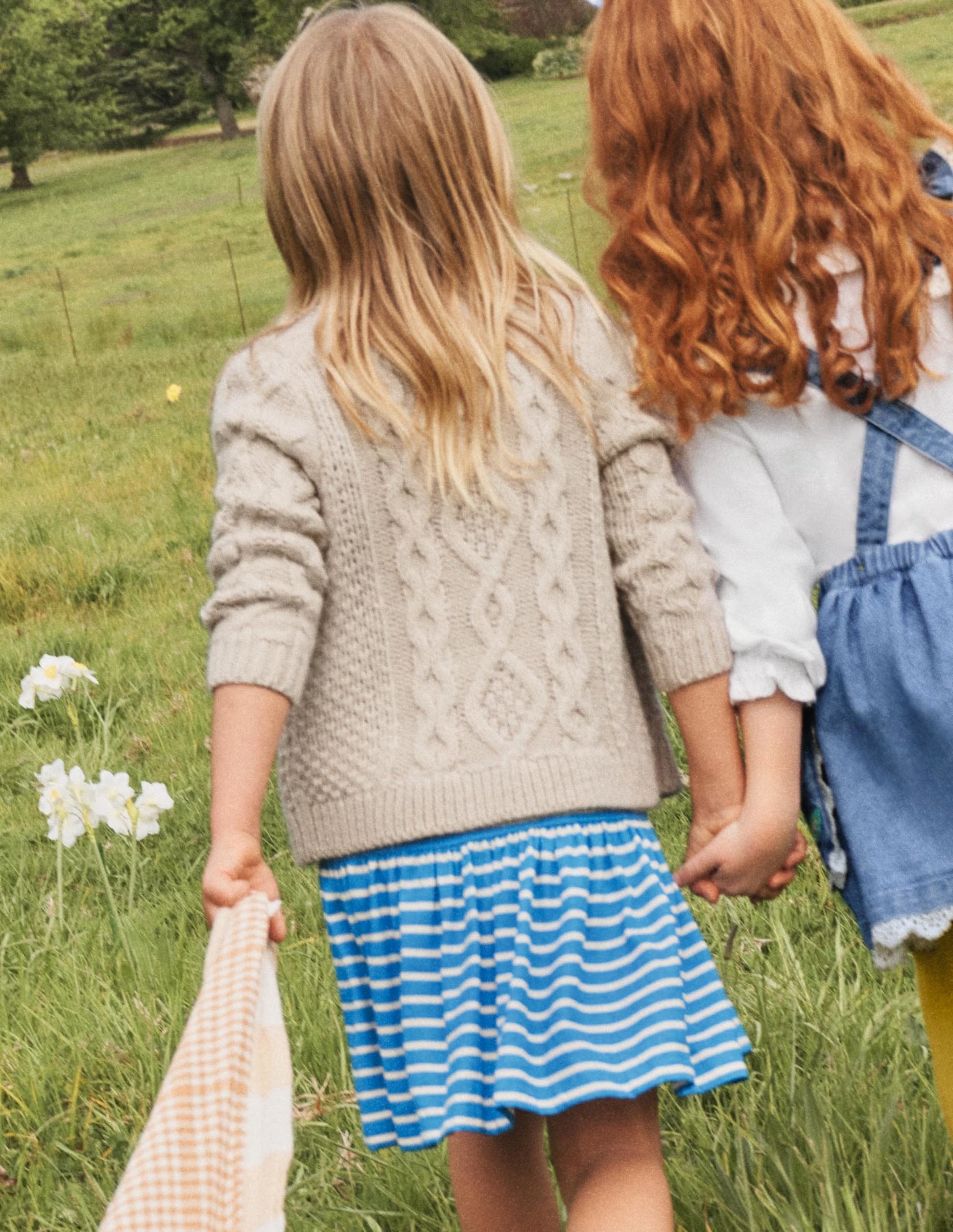 Besticktes Kleid mit kurzen Ärmeln-Strahlendes Marineblau, Häschen-4