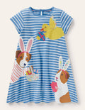 Fröhliches Kleid mit großer Applikation-Bluebell/Ivory Guinea Pigs