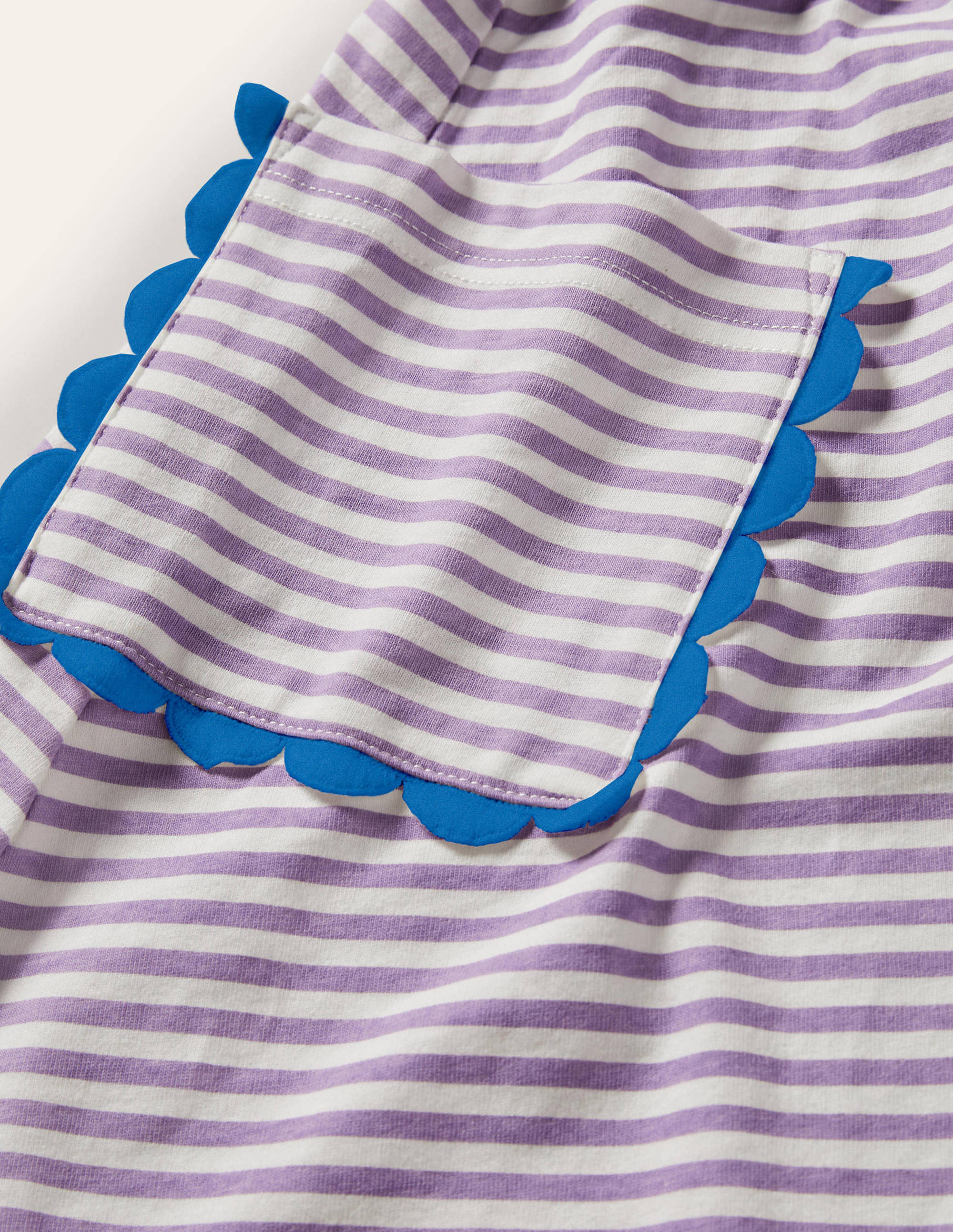 Robe en jersey avec bordures décorées-Blanc/violet froid - Image 3