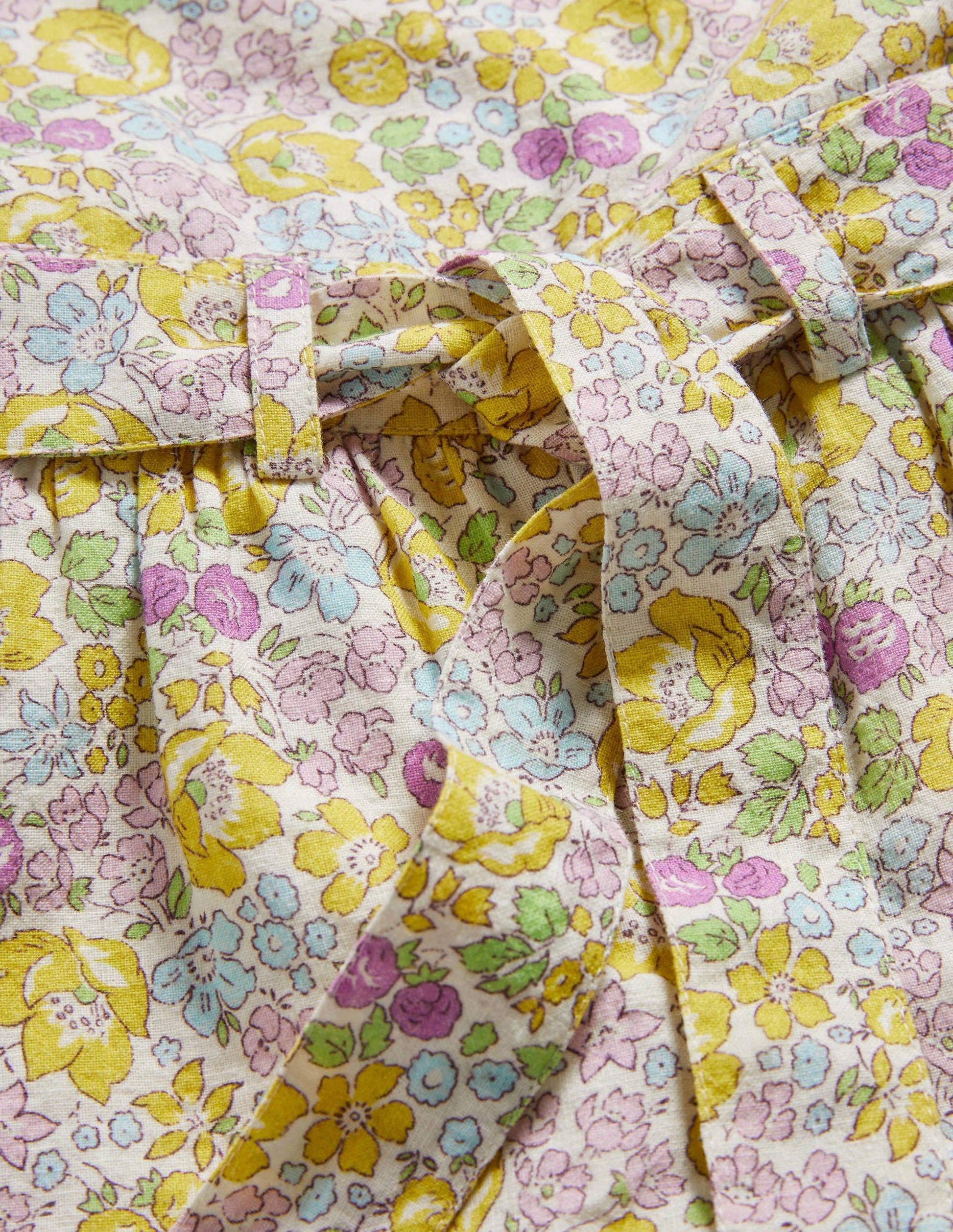 Spielset mit Stoffgürtel und Muschelsaum-Lila, Filigranes Blumenmuster-3