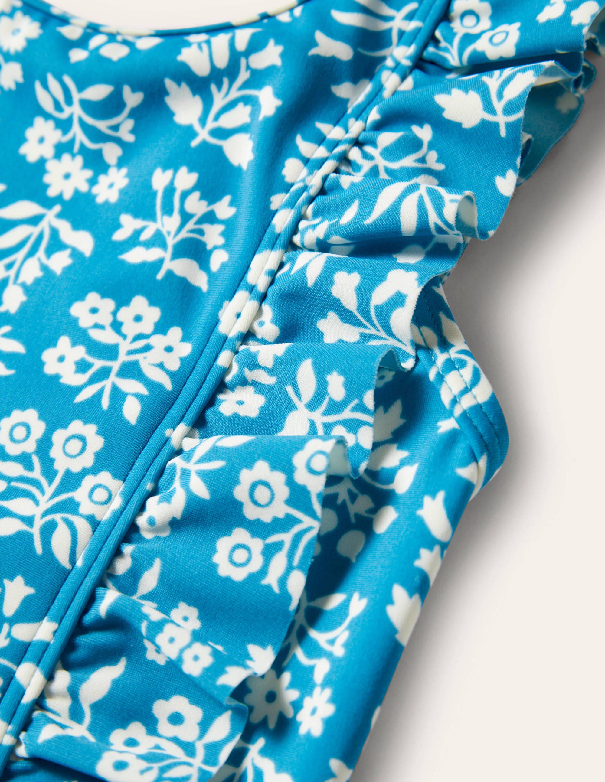 Maillot de bain à bretelles et volants-Motif xylographique bleu Bahamas - Image 3