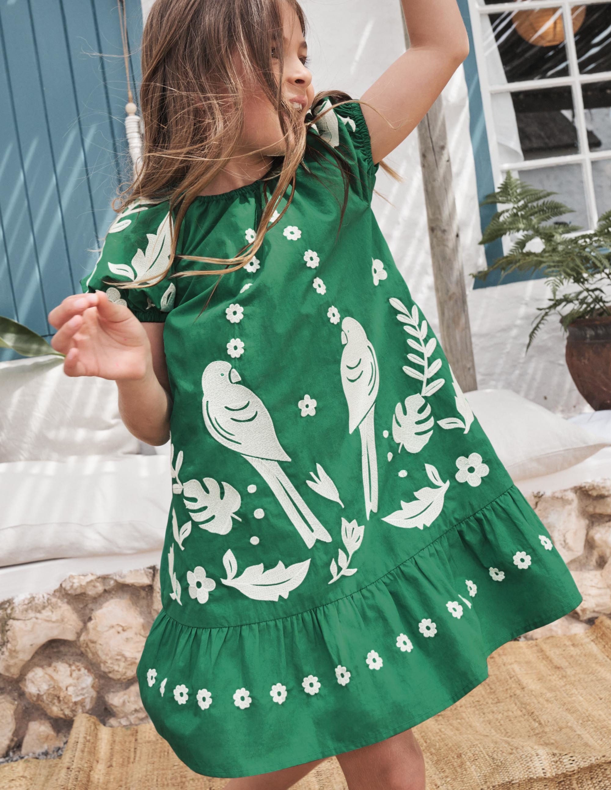 Robe brodée à manches bouffantes-Oiseaux poivron vert - Image 4