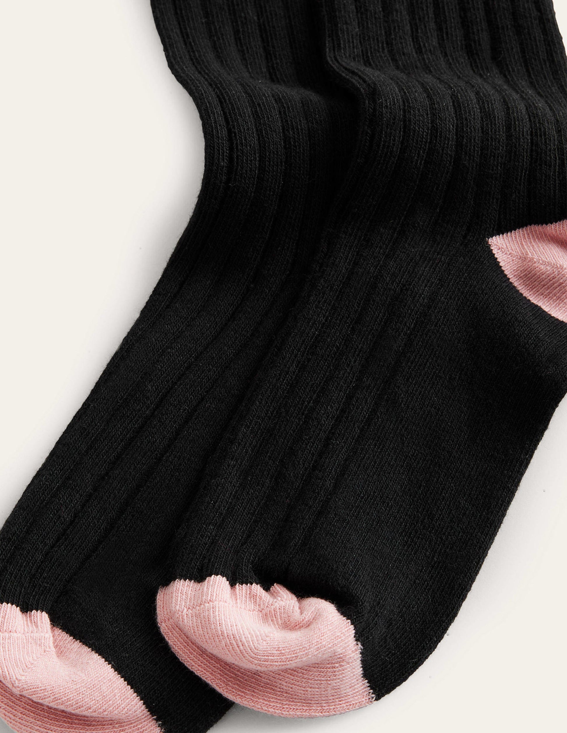 Rippenstrumpfhose-Schwarz-2
