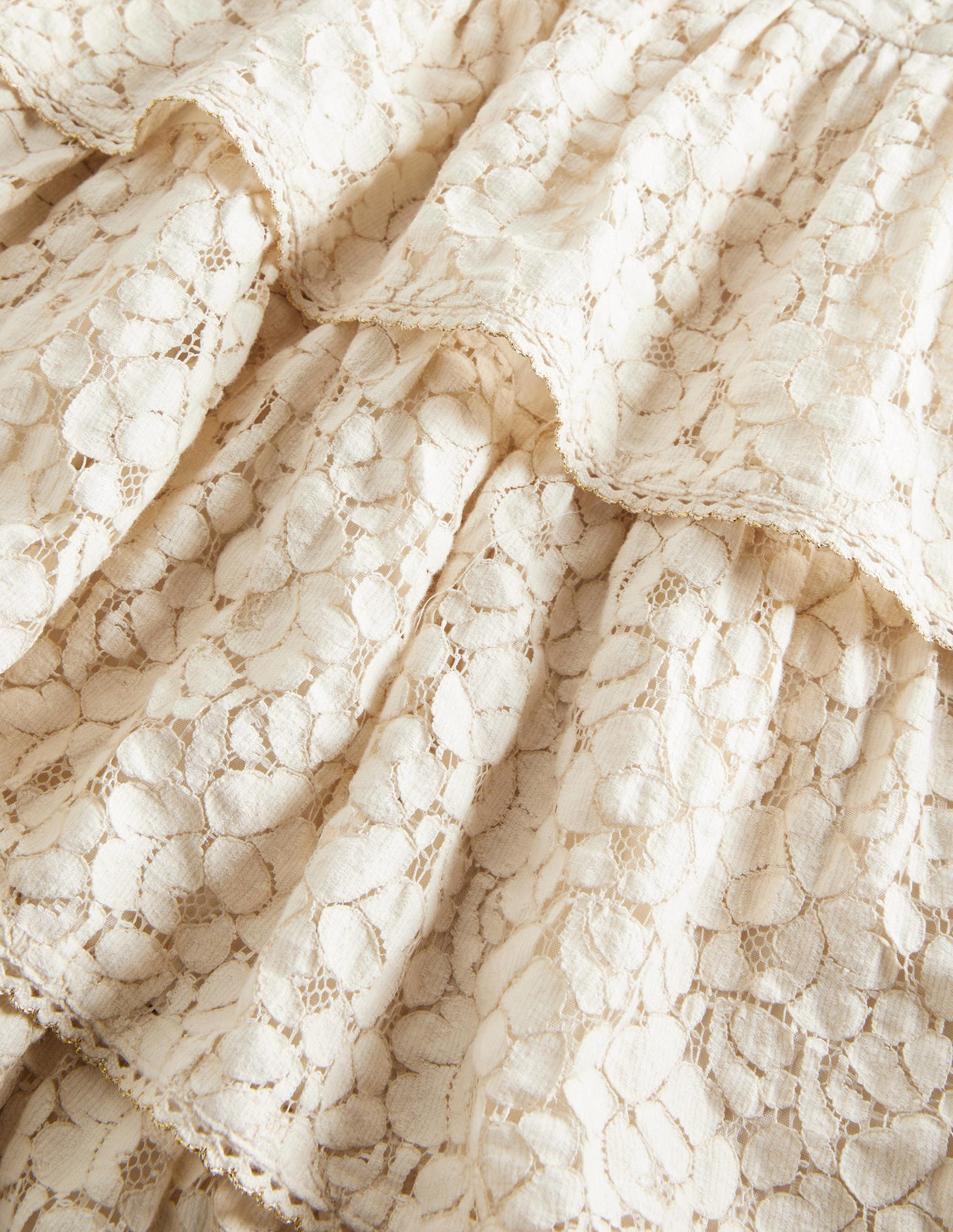 Gestuftes Spitzen-Partykleid-Vanille - Image 3