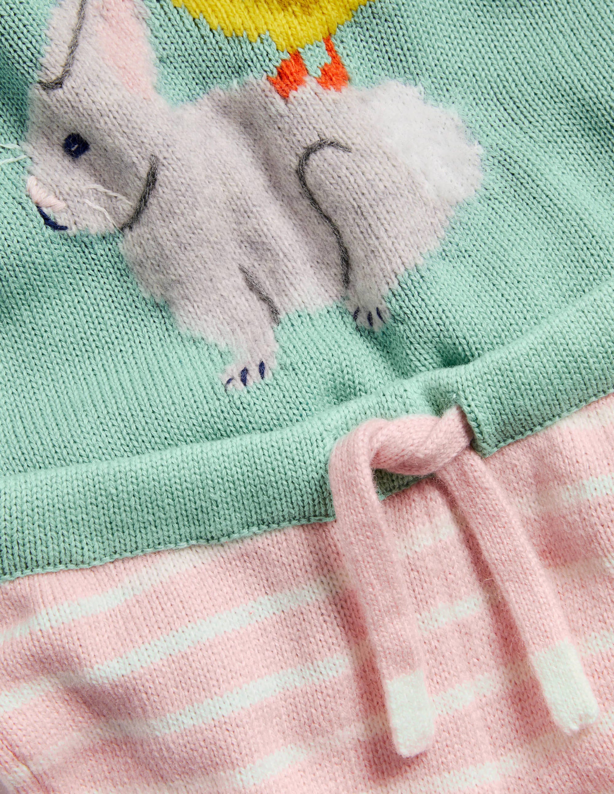 Fun Knitted Playset-Fountain Green Bunny - Image 3