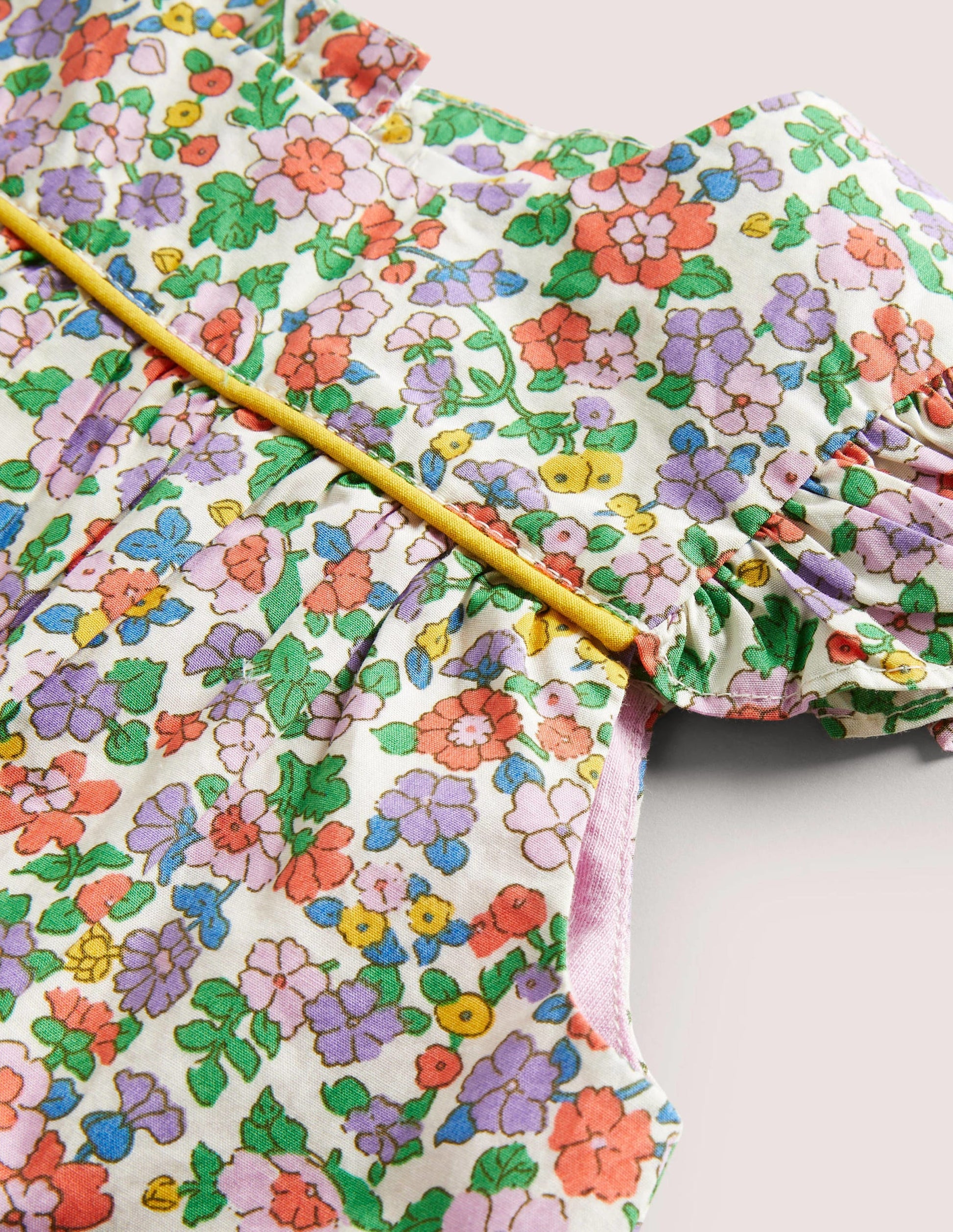 Gemusterter Strampler mit Rüschen-Asternviolett, Blumenmuster-3