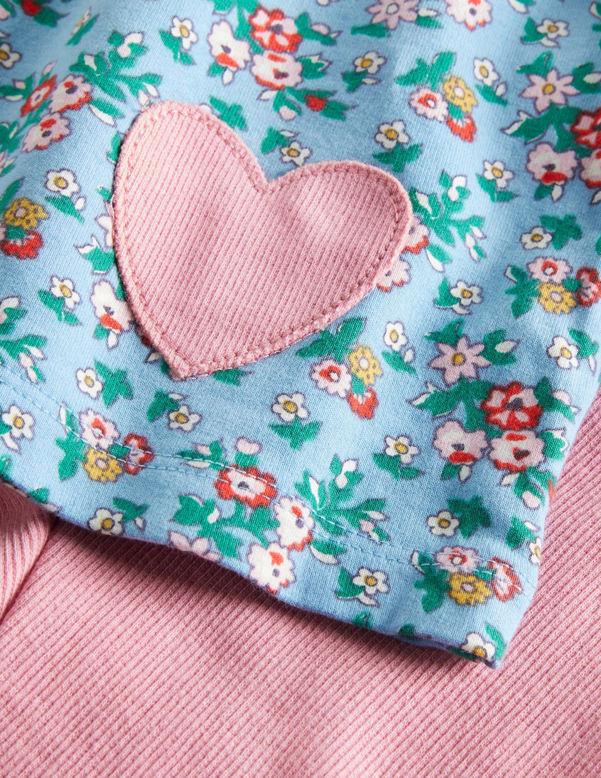 Gemütliches Spielset mit Rüschen-Graublau, Blumenstrauß-3