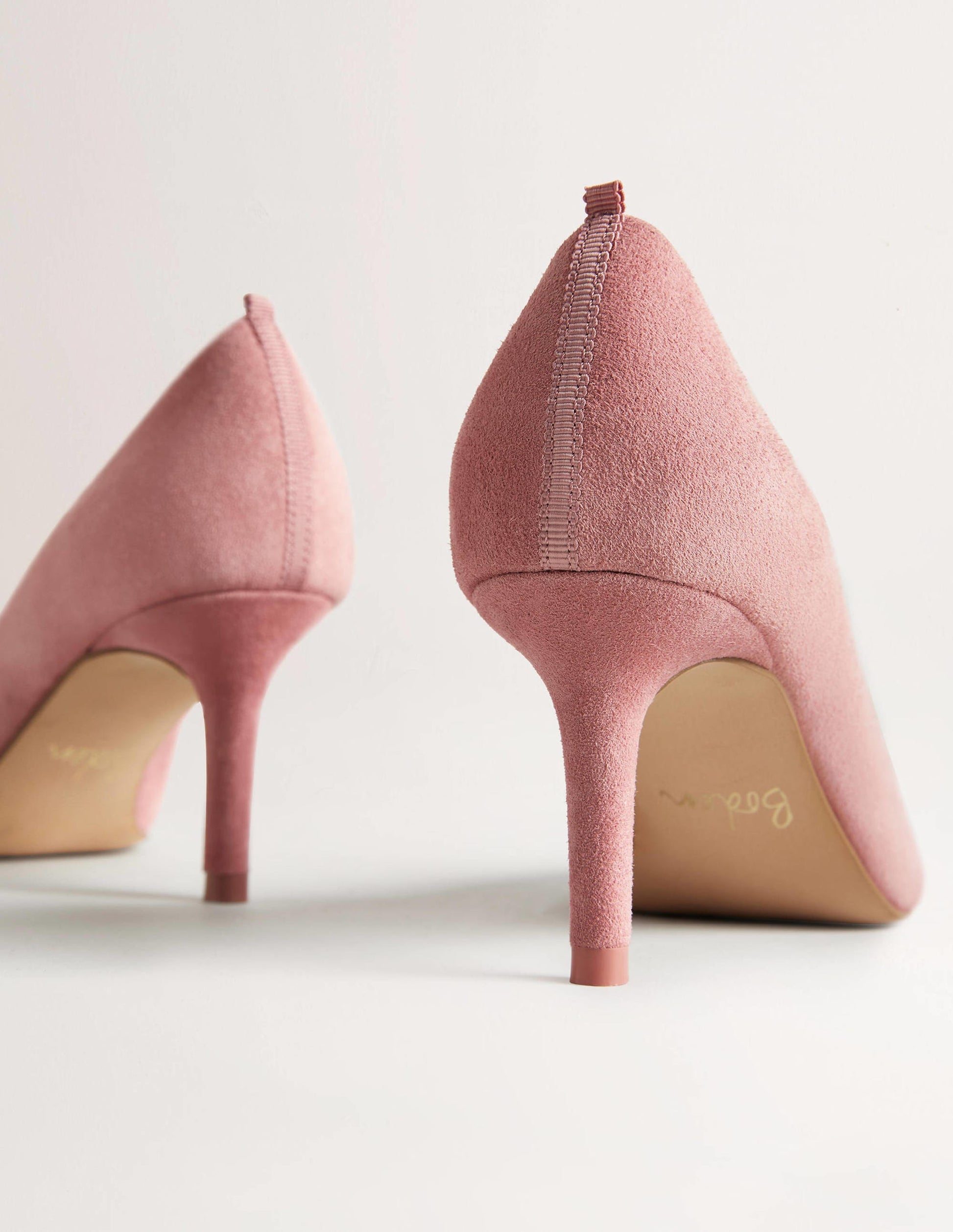 Klassische Pumps aus Veloursleder-Staubrot-3