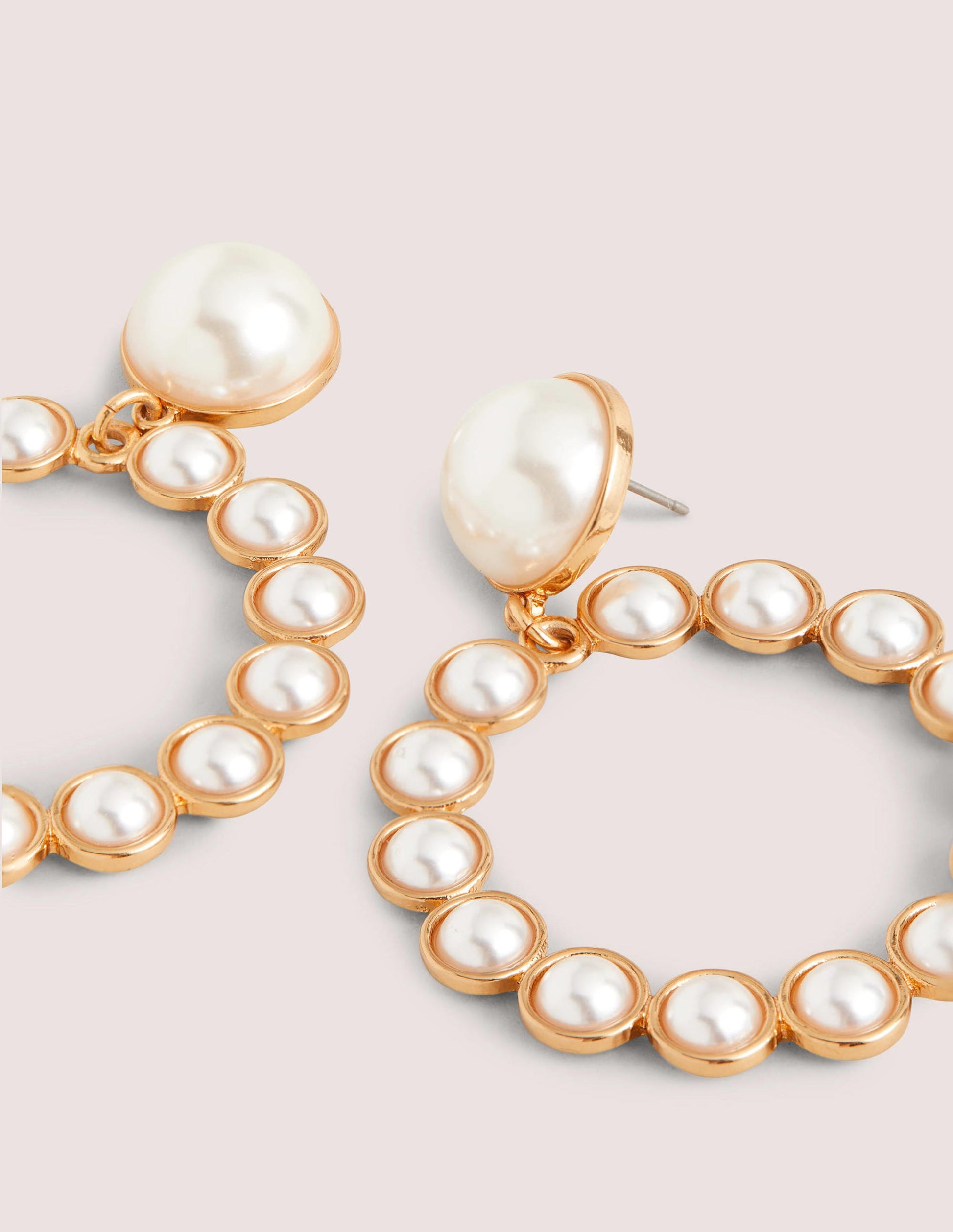 Front Facing Hoop Earrings-Pearl-3