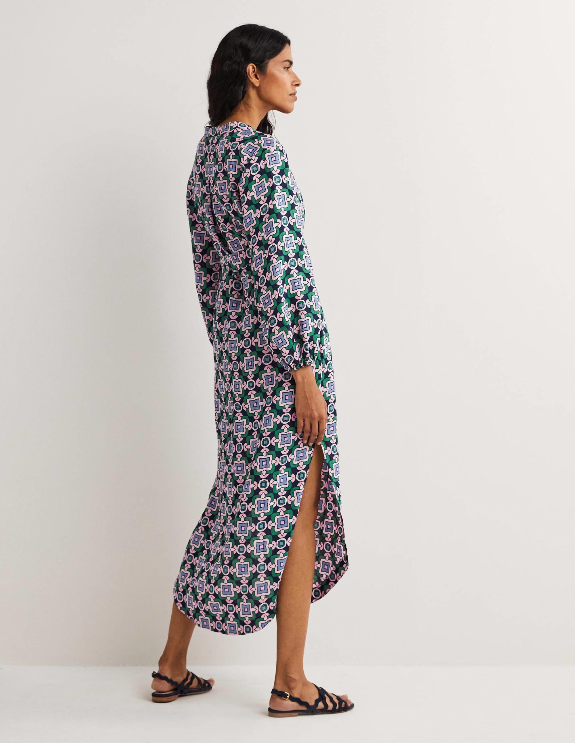 Langärmliges Maxikleid aus Leinen-Navy, Geometrisches Muster - Image 3