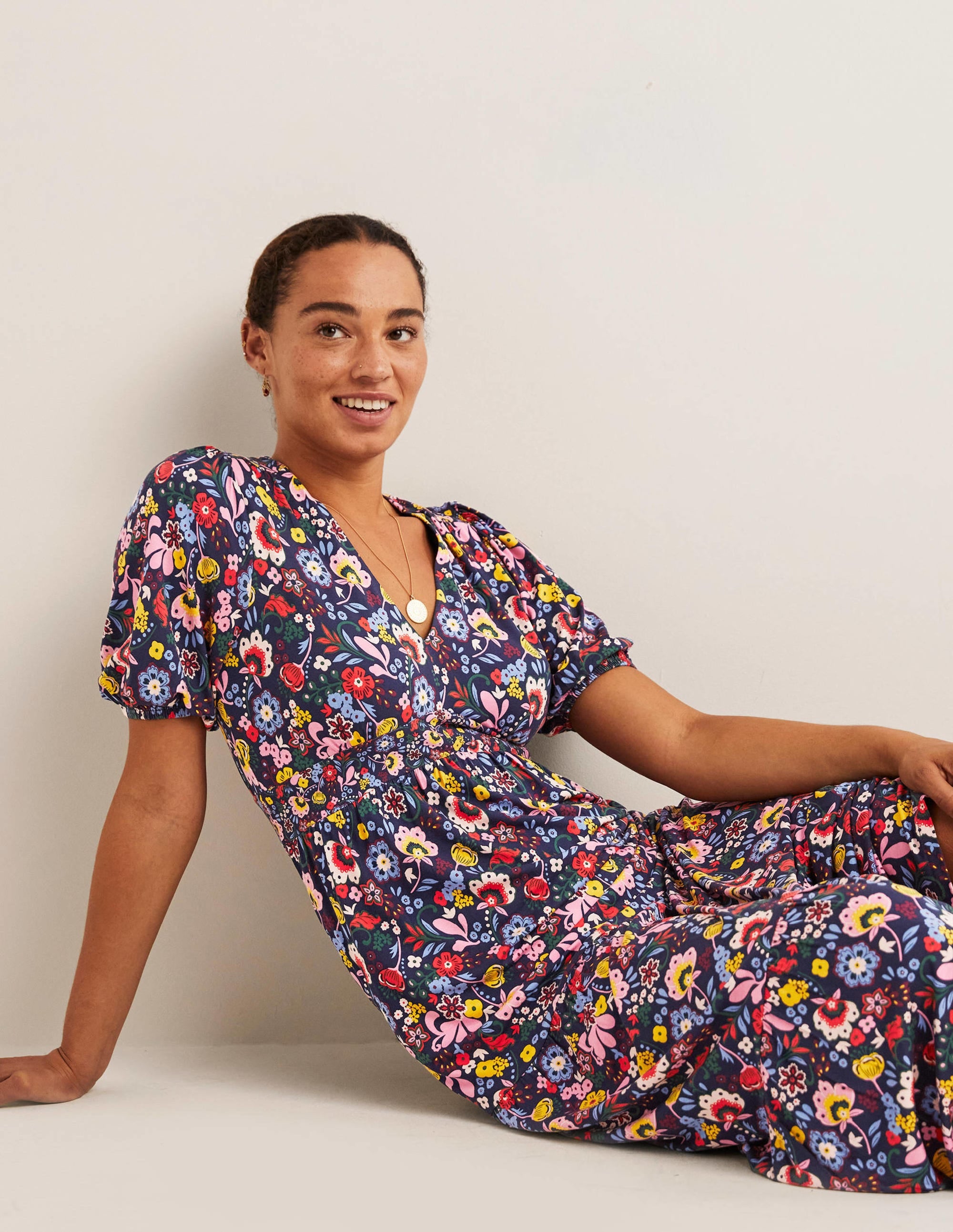 Tiered Jersey Maxi Tea Dress-Navy, Pretty Paradise - Image 5