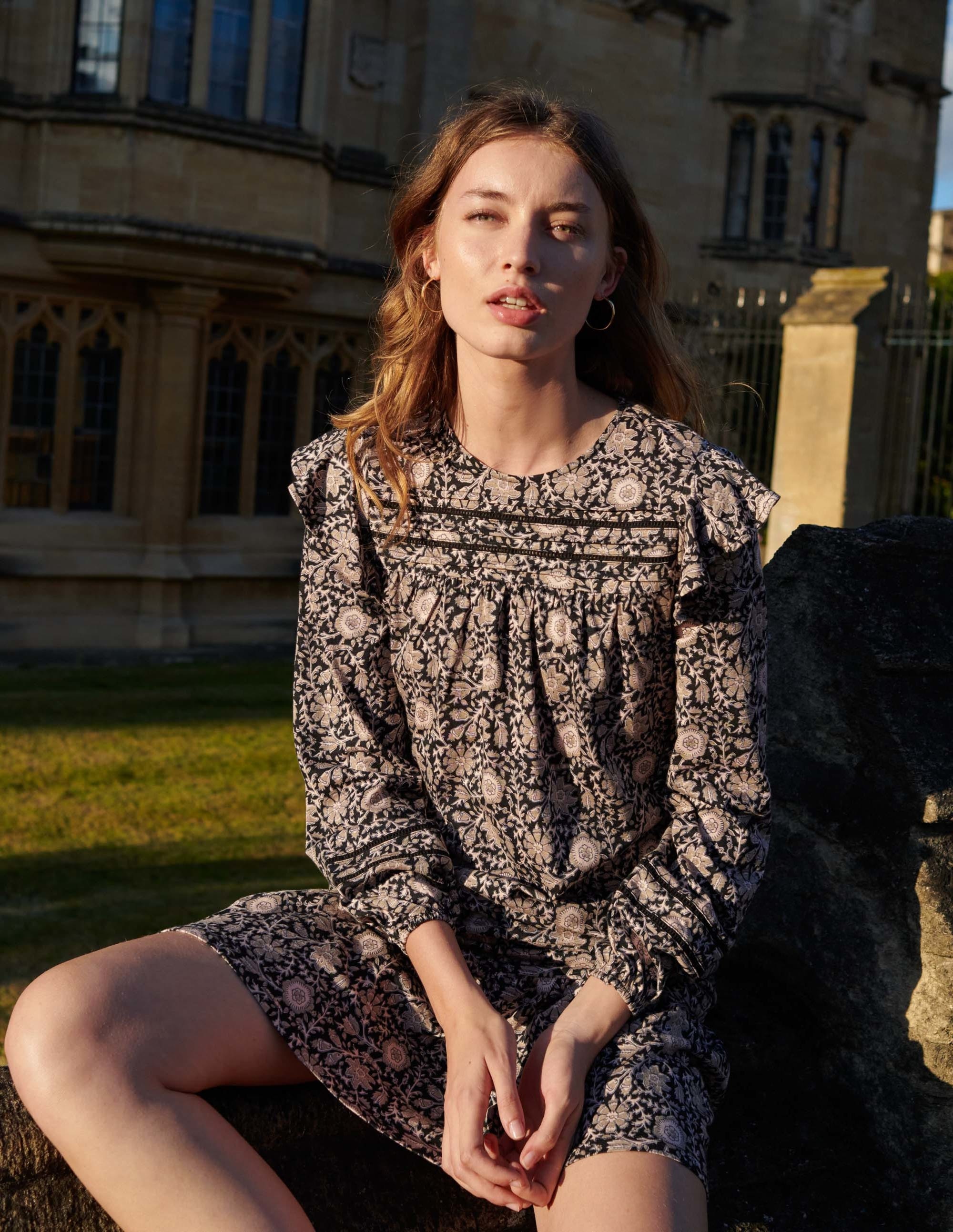 Robe en jersey avec bordures décorées-Noir, motif Enchanting Twig - Image 8