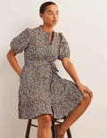 Hemdblusenkleid mit Stufen-Citronella, Blütenblätter-Paisleymuster
