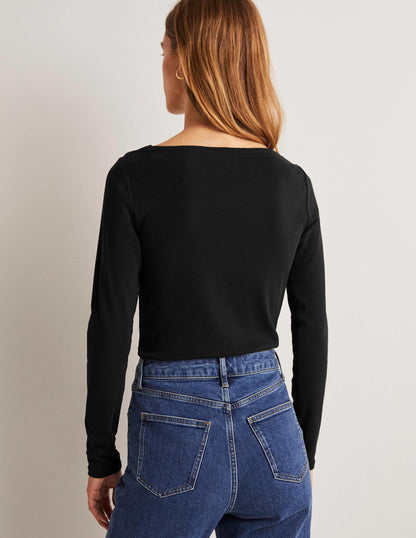Basic-Shirt mit U-Boot-Ausschnitt-Schwarz-6