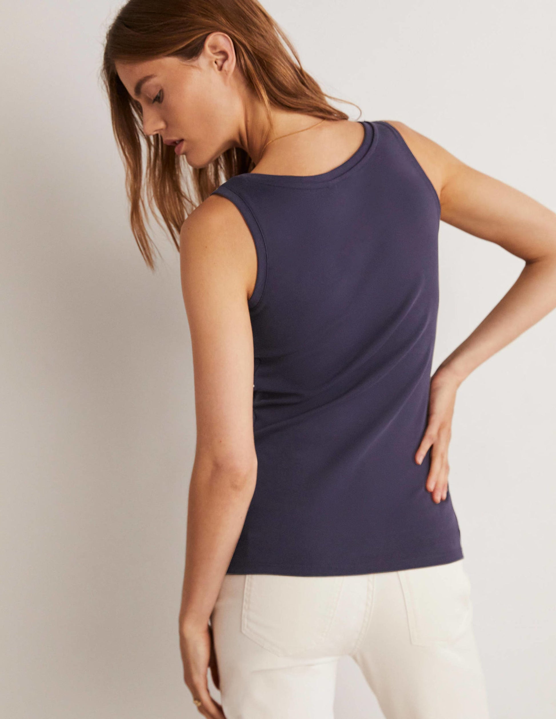 Essential Vest-Navy-7