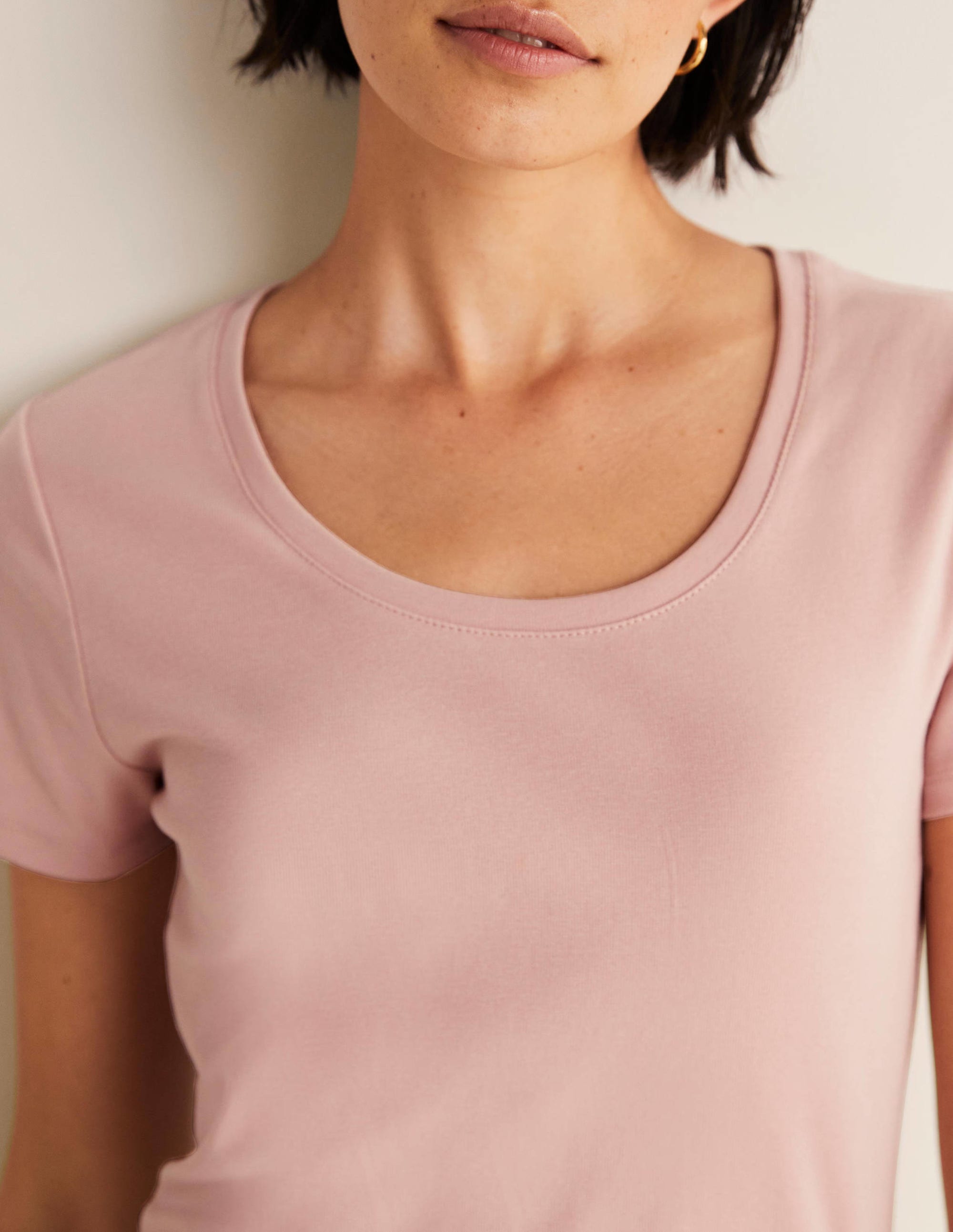 Kurzärmeliges Basic-T-Shirt-Milchshake - Image 6