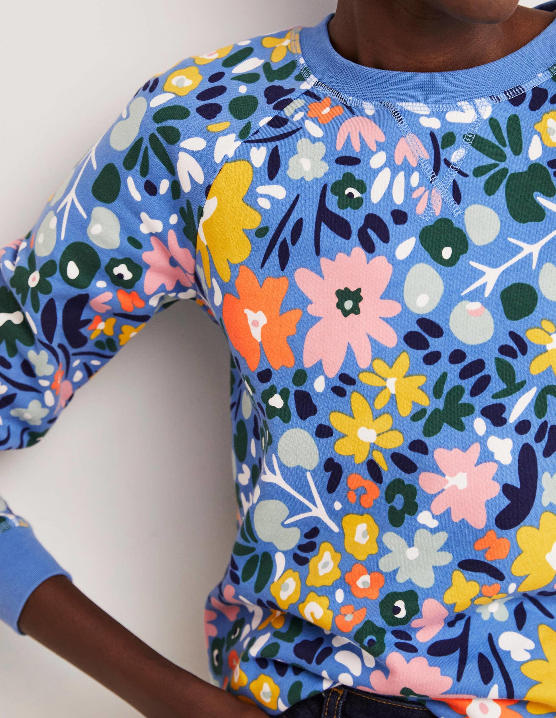 Sweat en coton imprimé-Bleu Côte d'Azur, motif Abstract Ditsy-5