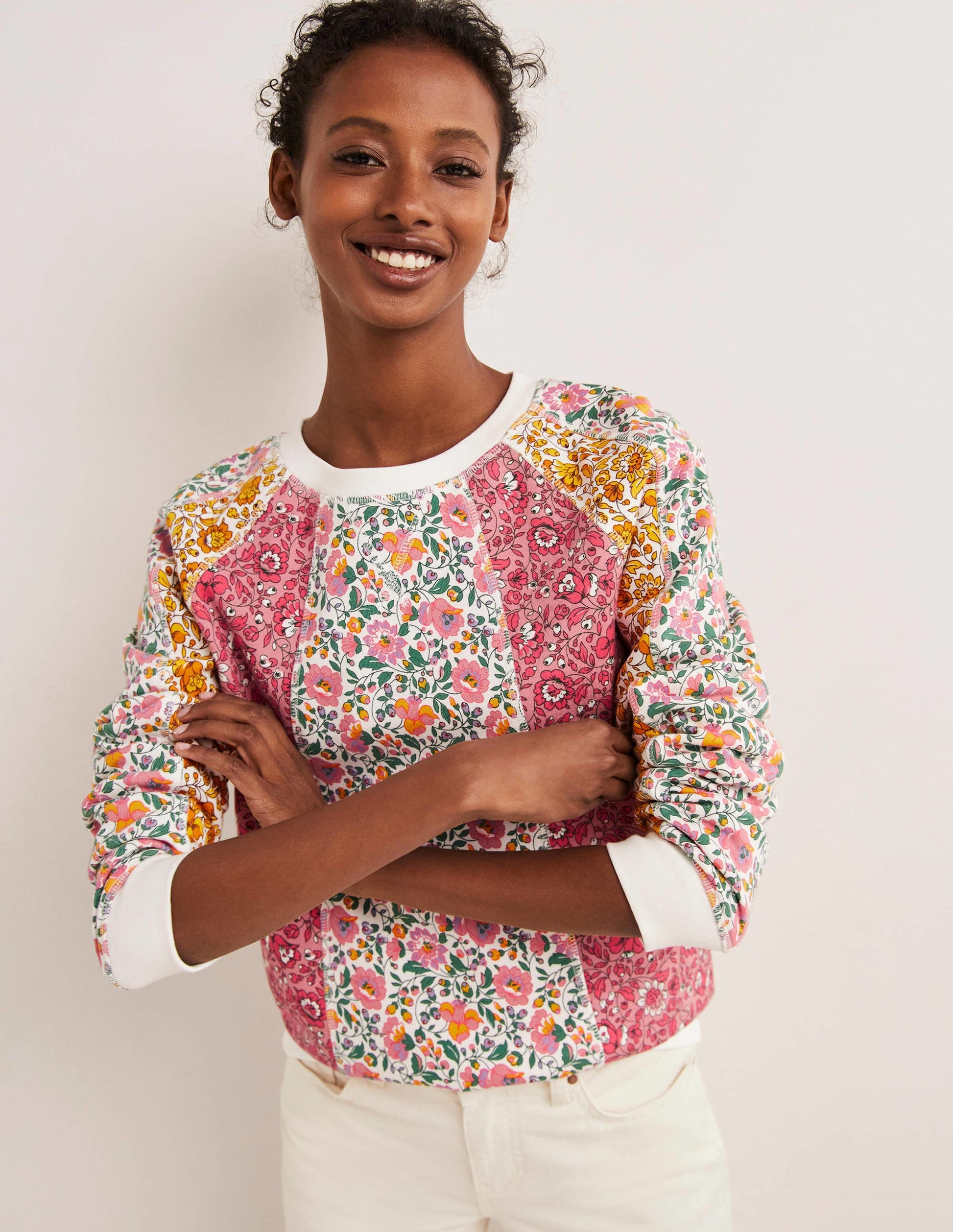 Gemustertes Sweatshirt aus Baumwolle-Bunt, Blütenwiese-1