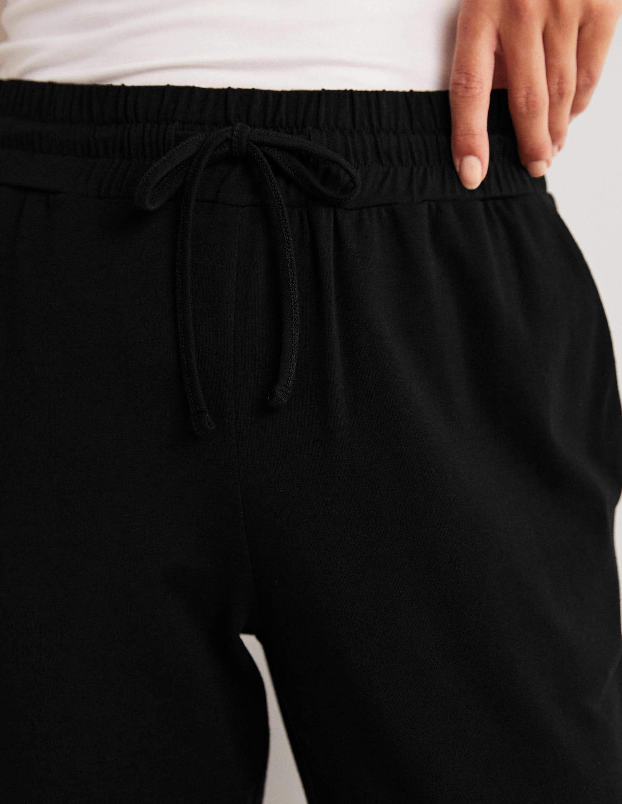 Jersey-Jogginghose mit Bündchen-Schwarz - Image 5