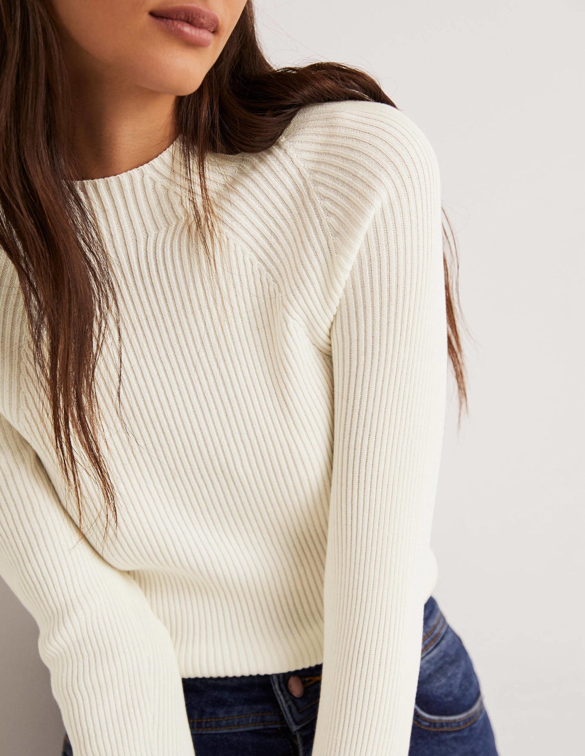 Gerippter Pullover mit hohem Kragen-Naturweiß-2