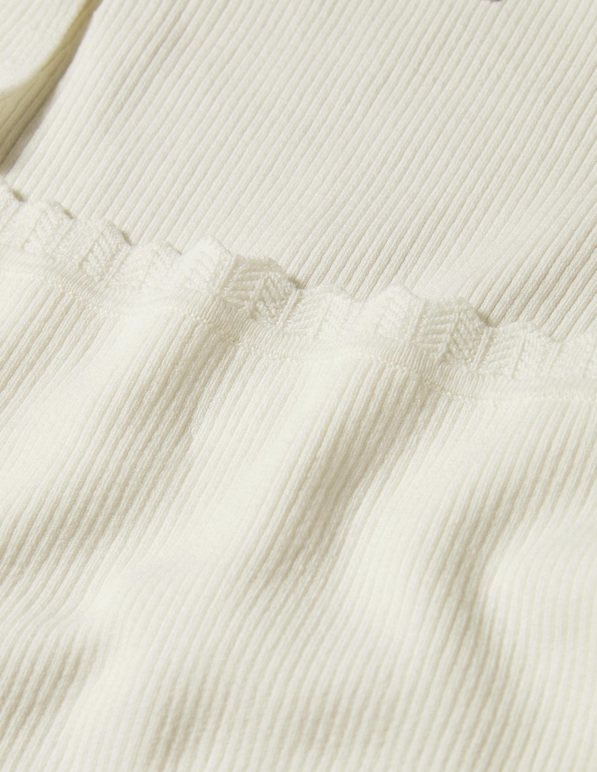 Rippstrickoberteil mit eckigem Ausschnitt-Naturweiß - Image 5