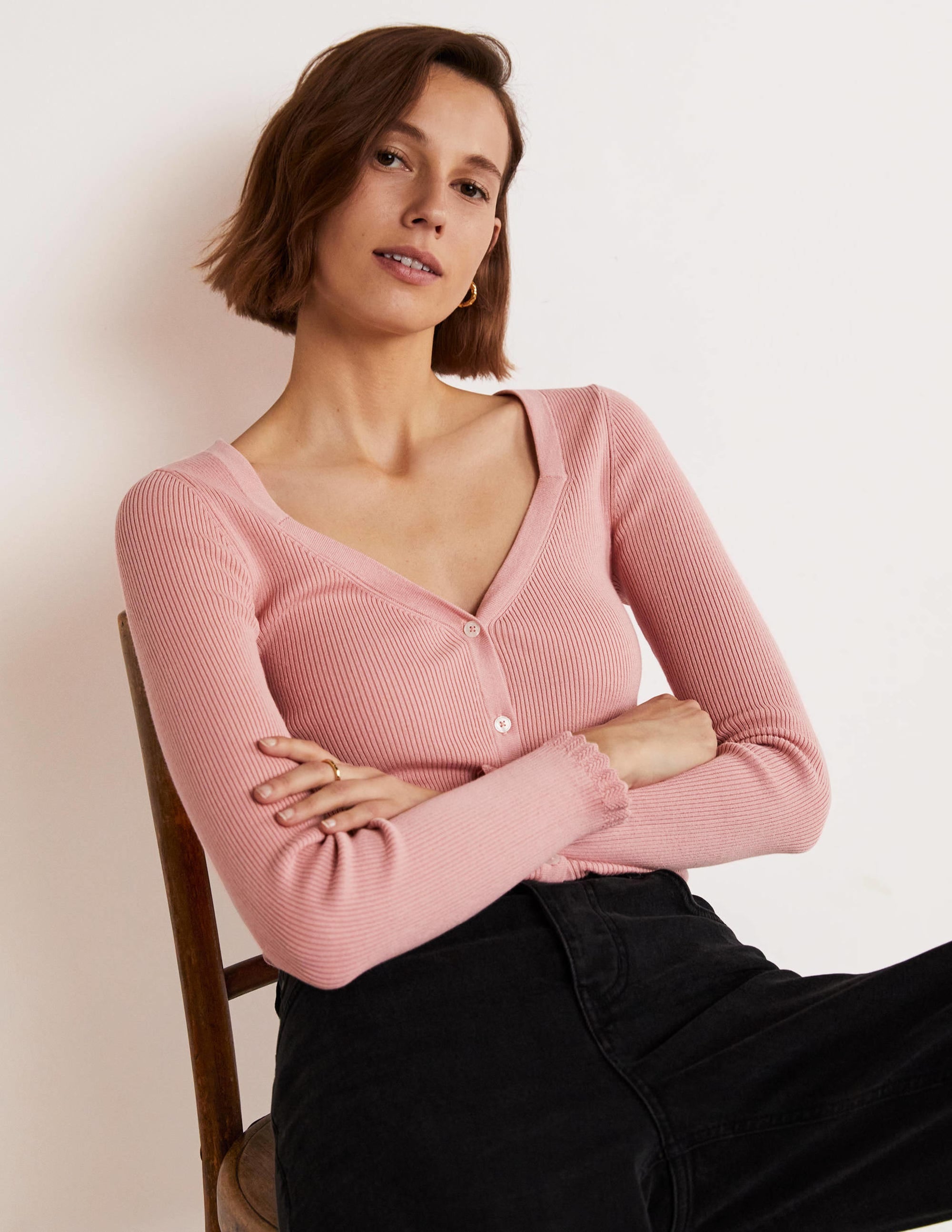 Ribbed Sweetheart Cardigan-Almond Pink - Image 4