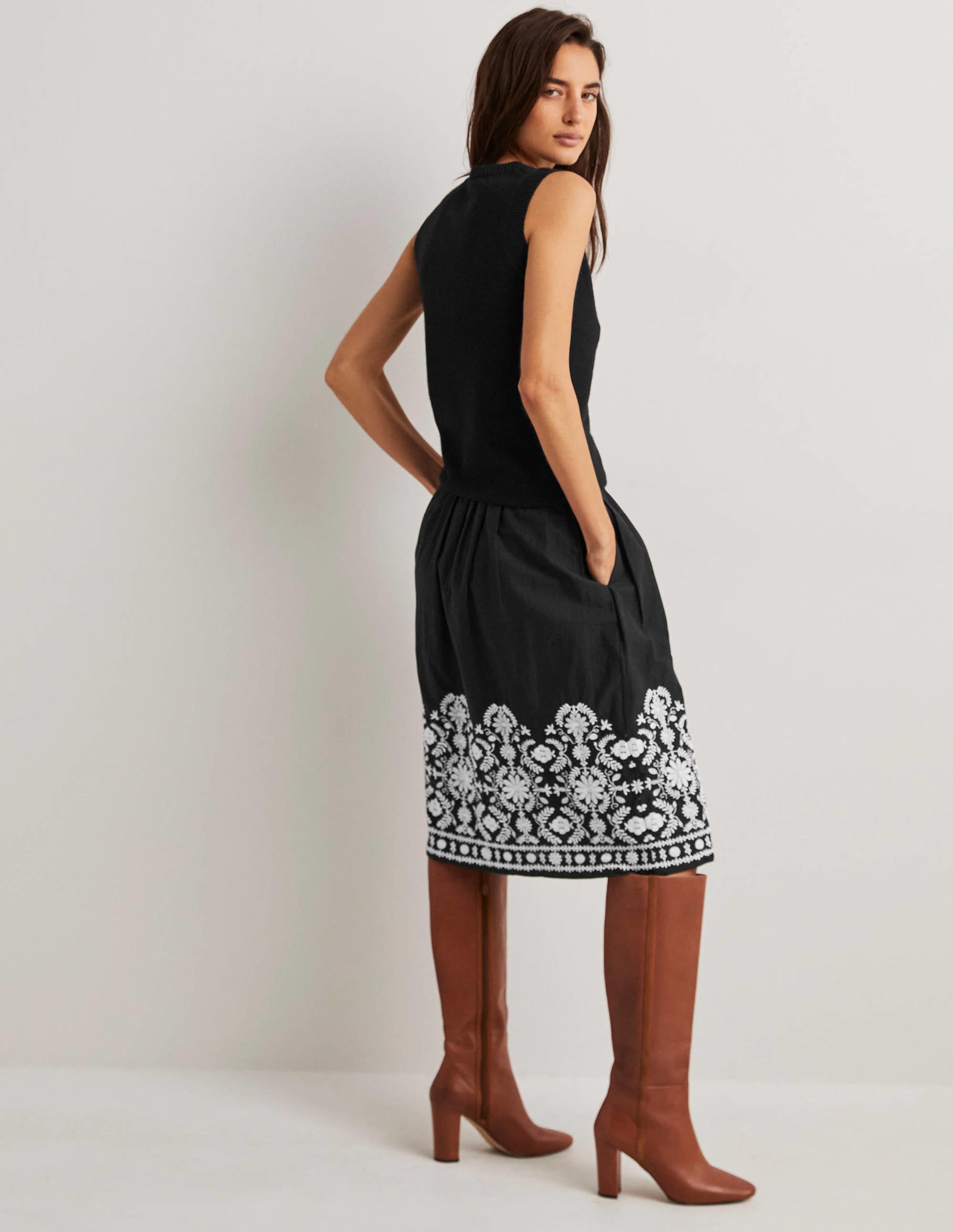 Embroidered Full Skirt-Black Embroidery - Image 5
