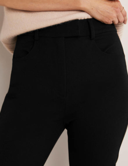 Ausgestellte Hose mit hoher Taille-Schwarz