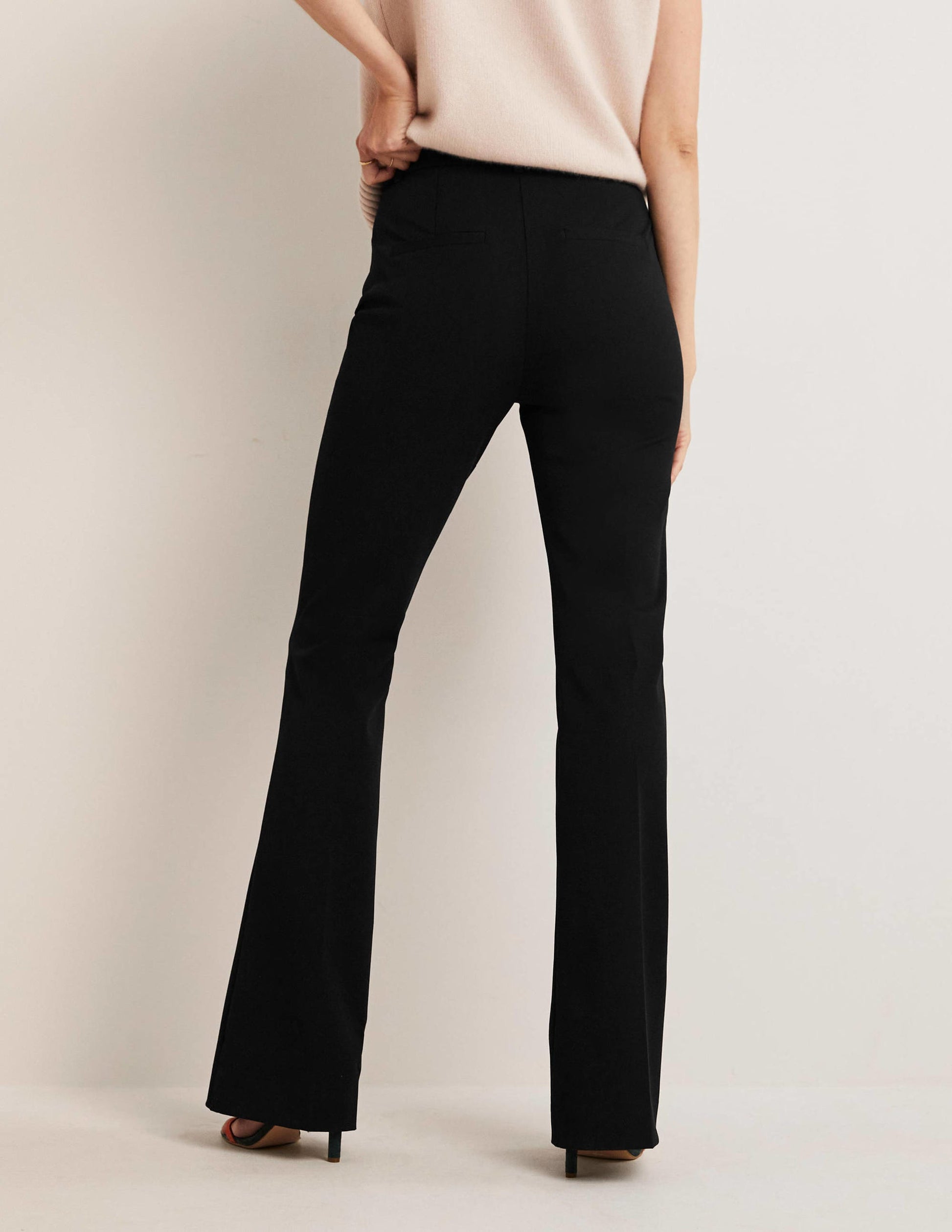 Ausgestellte Hose mit hoher Taille-Schwarz-3
