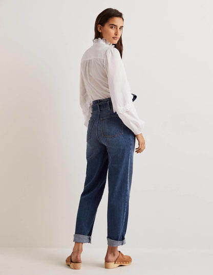 Hoch geschnittene Jeans mit Gürtel-Mittleres Vintageblau