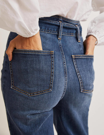 Hoch geschnittene Jeans mit Gürtel-Mittleres Vintageblau