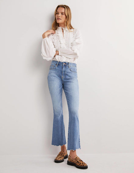 Anliegende 7/8-Jeans mit Schlag-Helles Vintageblau