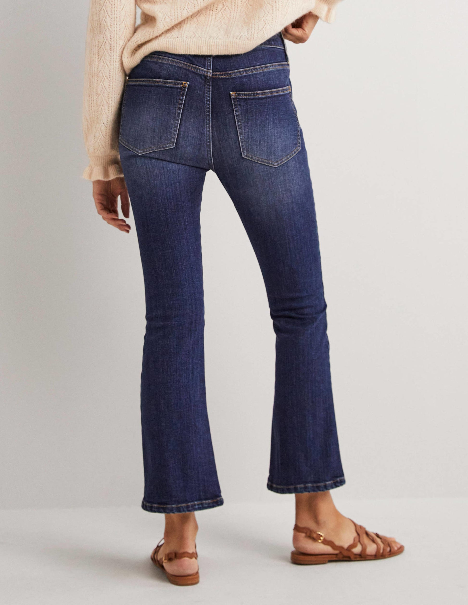 Anliegende 7/8-Jeans mit Schlag-Dunkles Vintageblau-3