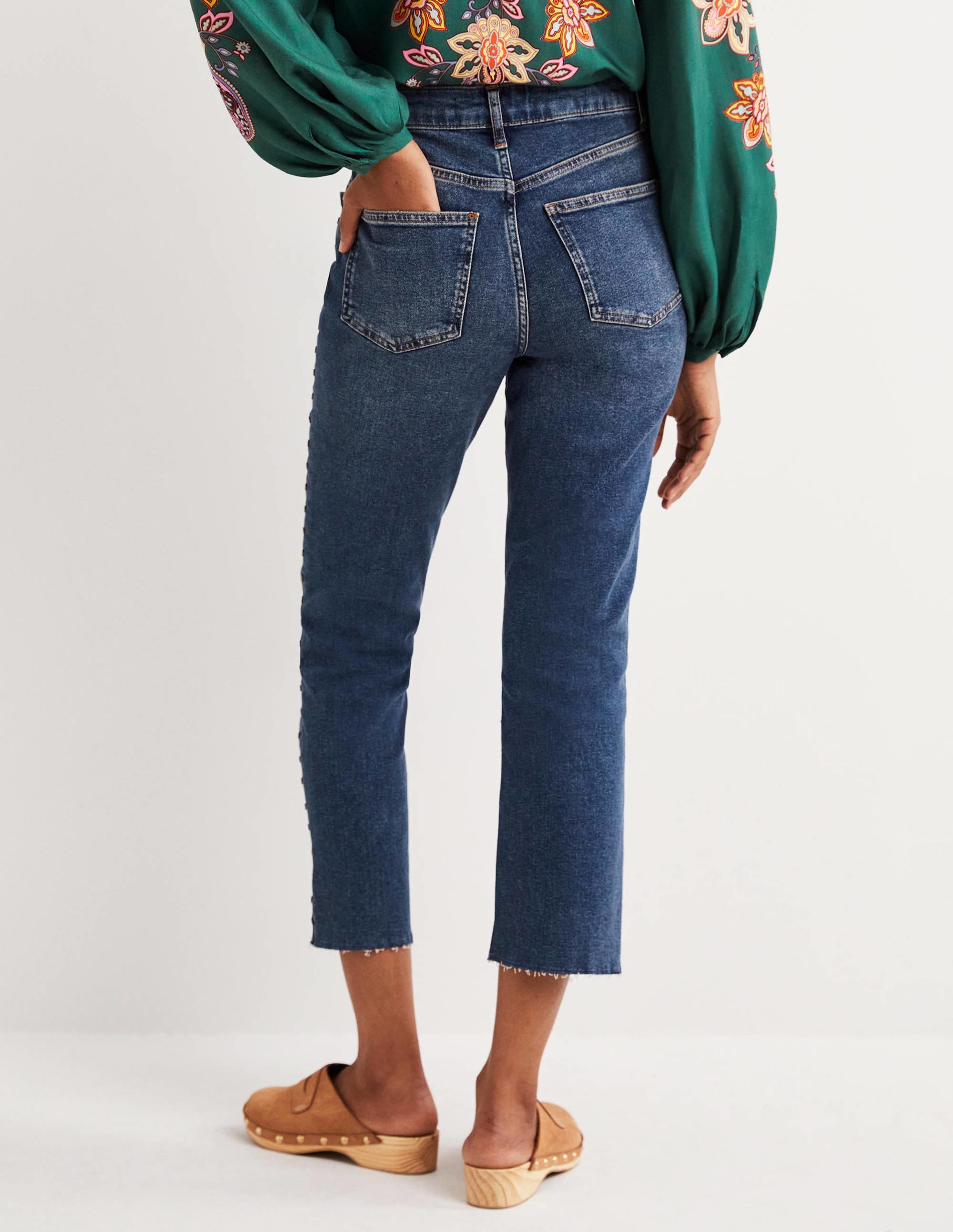 Lockere Jeans mit geradem Bein und Nieten-Mittleres Vintageblau, Nieten - Image 3