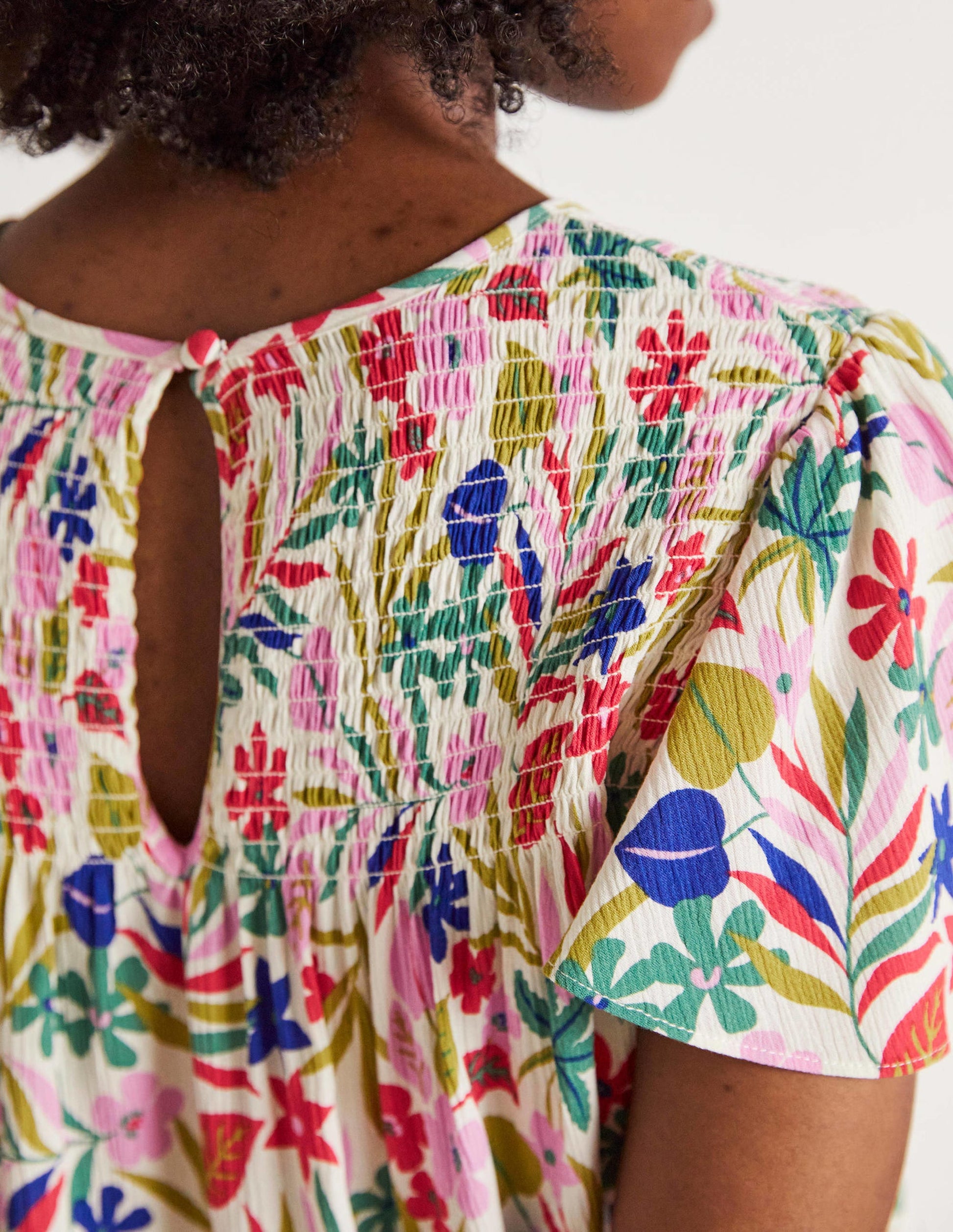 Top Layla imprimé à smocks-Multi, motif Tropic Foliage-6