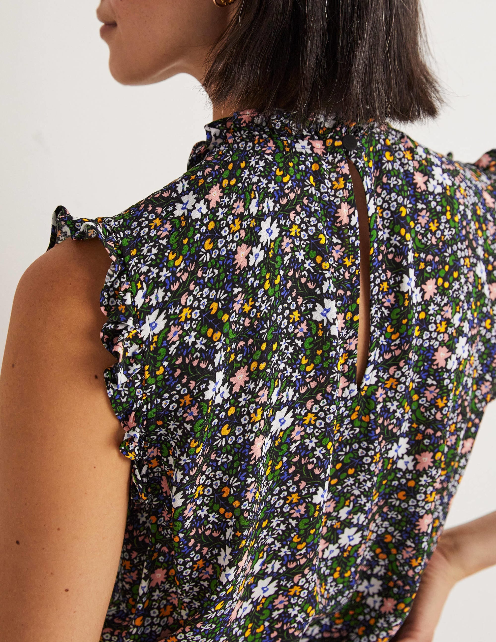 Top sans manches à smocks-Black, Abstract Ditsy - Image 2