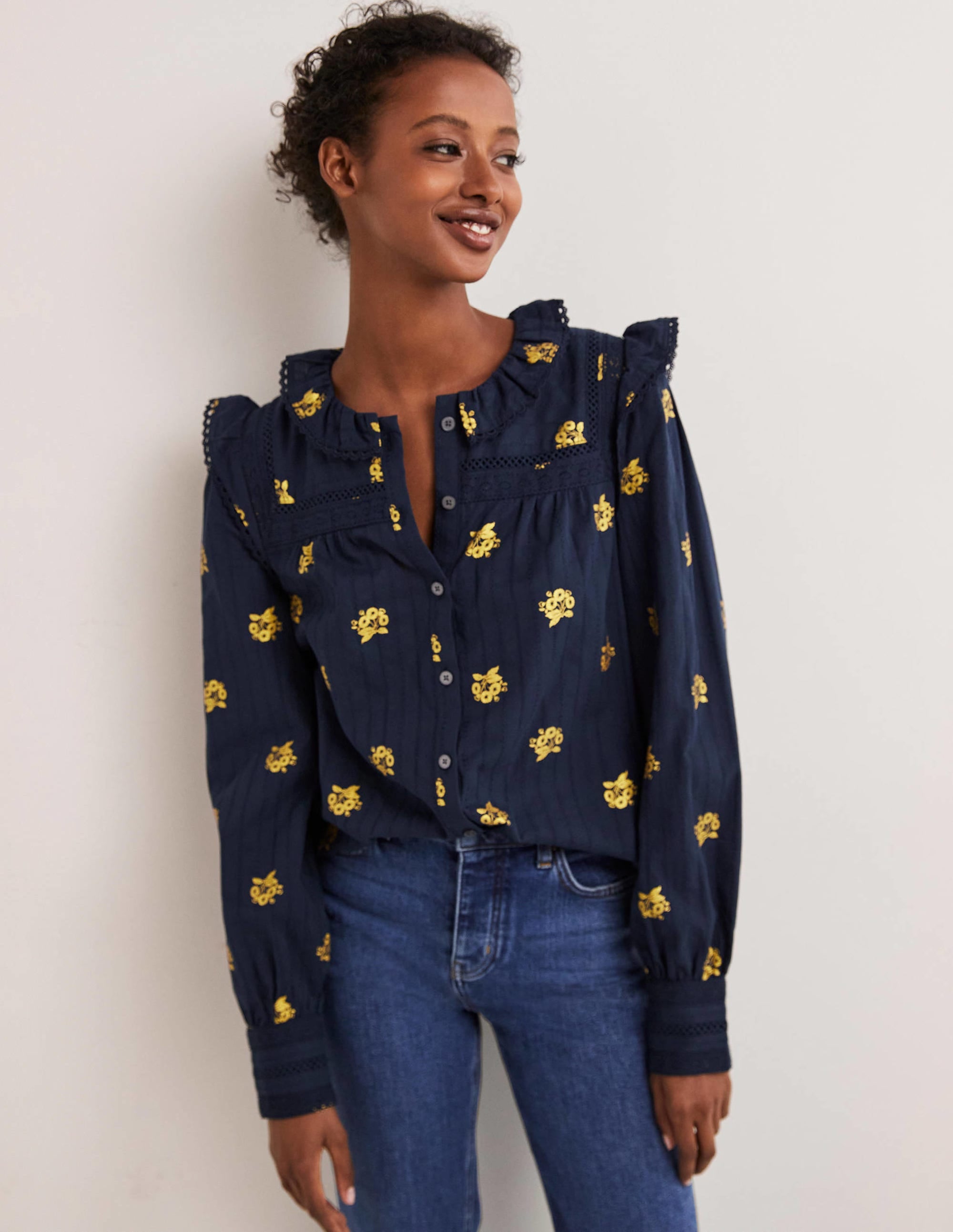 Blouse à détails en crochet-Bleu marine, motif Wild Pansy - Image 4