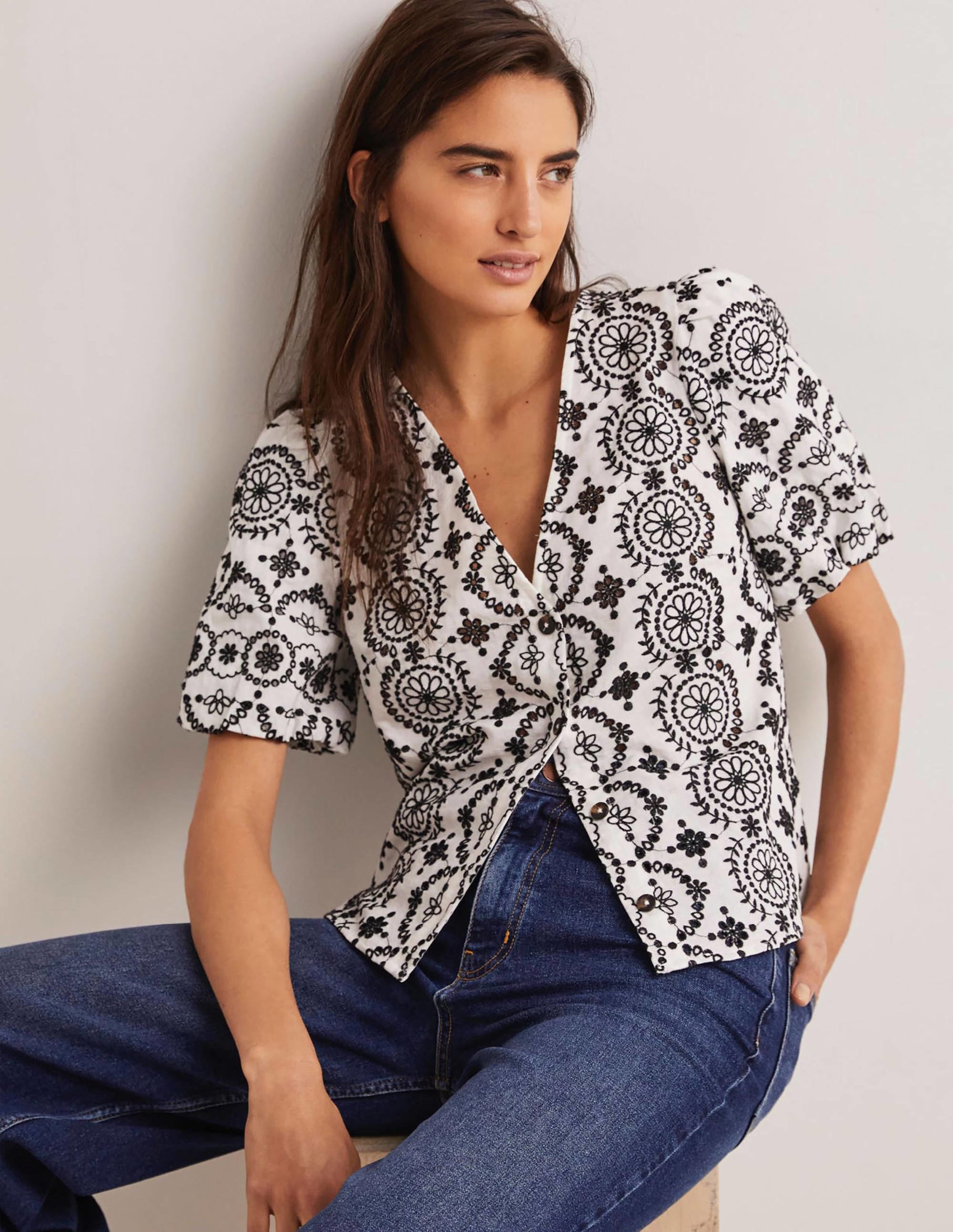 Geknöpfte Bluse mit Puffärmeln-Weiß - Image 1