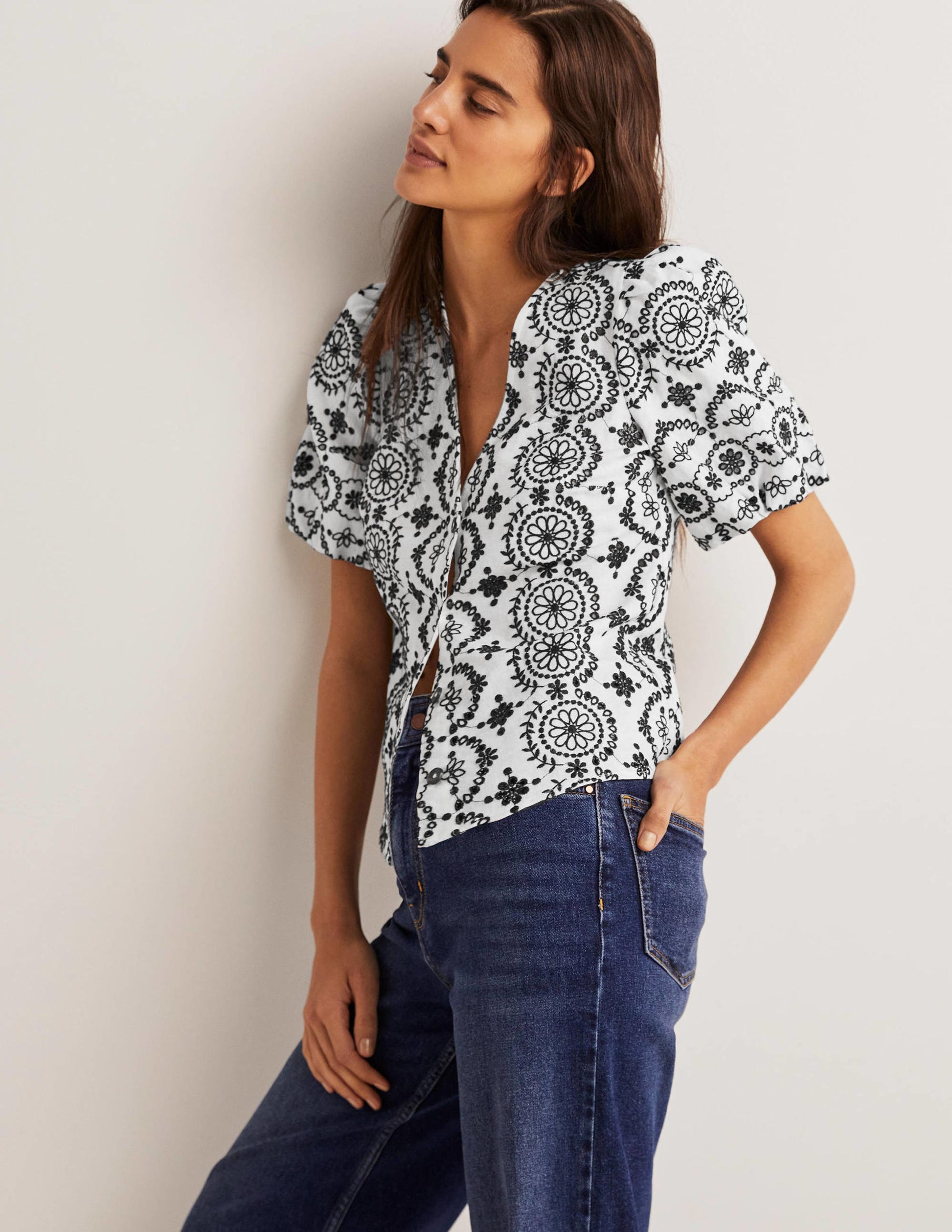 Geknöpfte Bluse mit Puffärmeln-Weiß-4