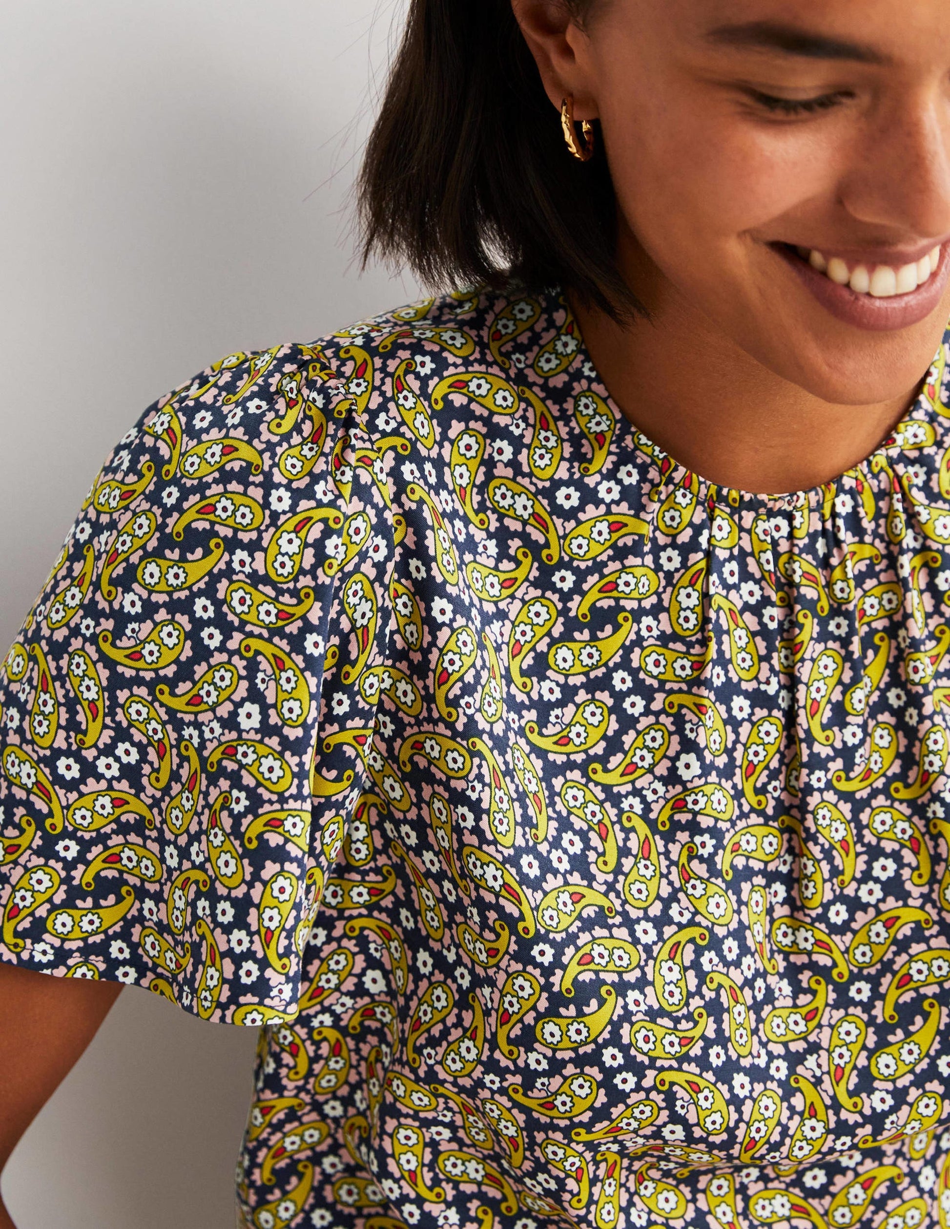 Top col rond à manches aériennes-Citronnelle, motif Petal Paisley-2