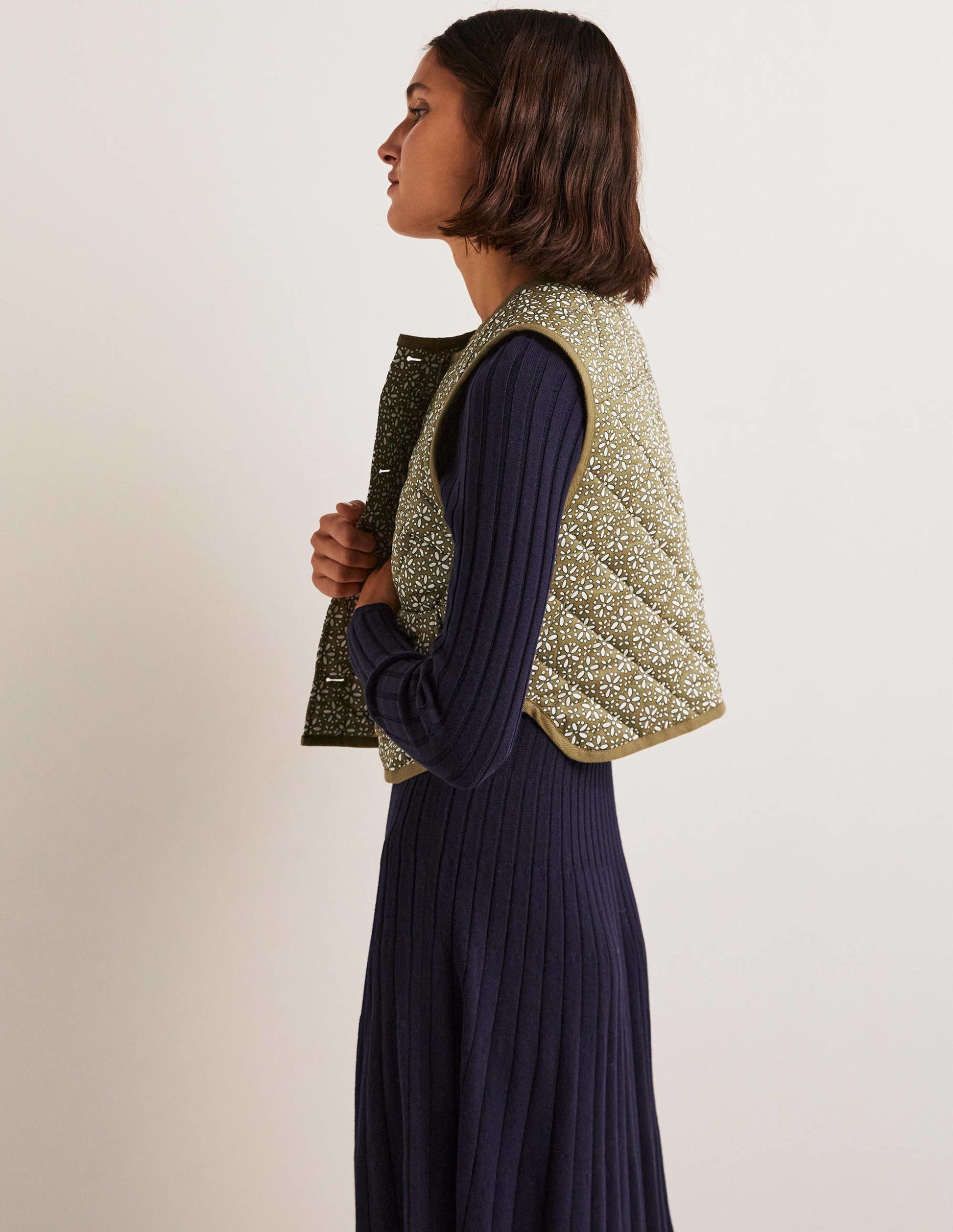 Veste sans manches matelassée-Vert basilic, motif Dainty Geo-4