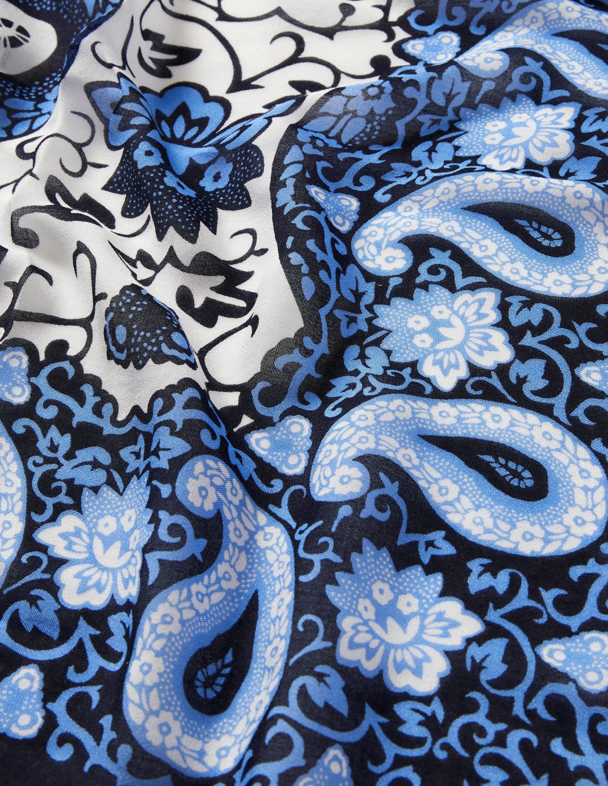 Foulard en modal imprimé-Raisin, motif Enchanting Paisley-2