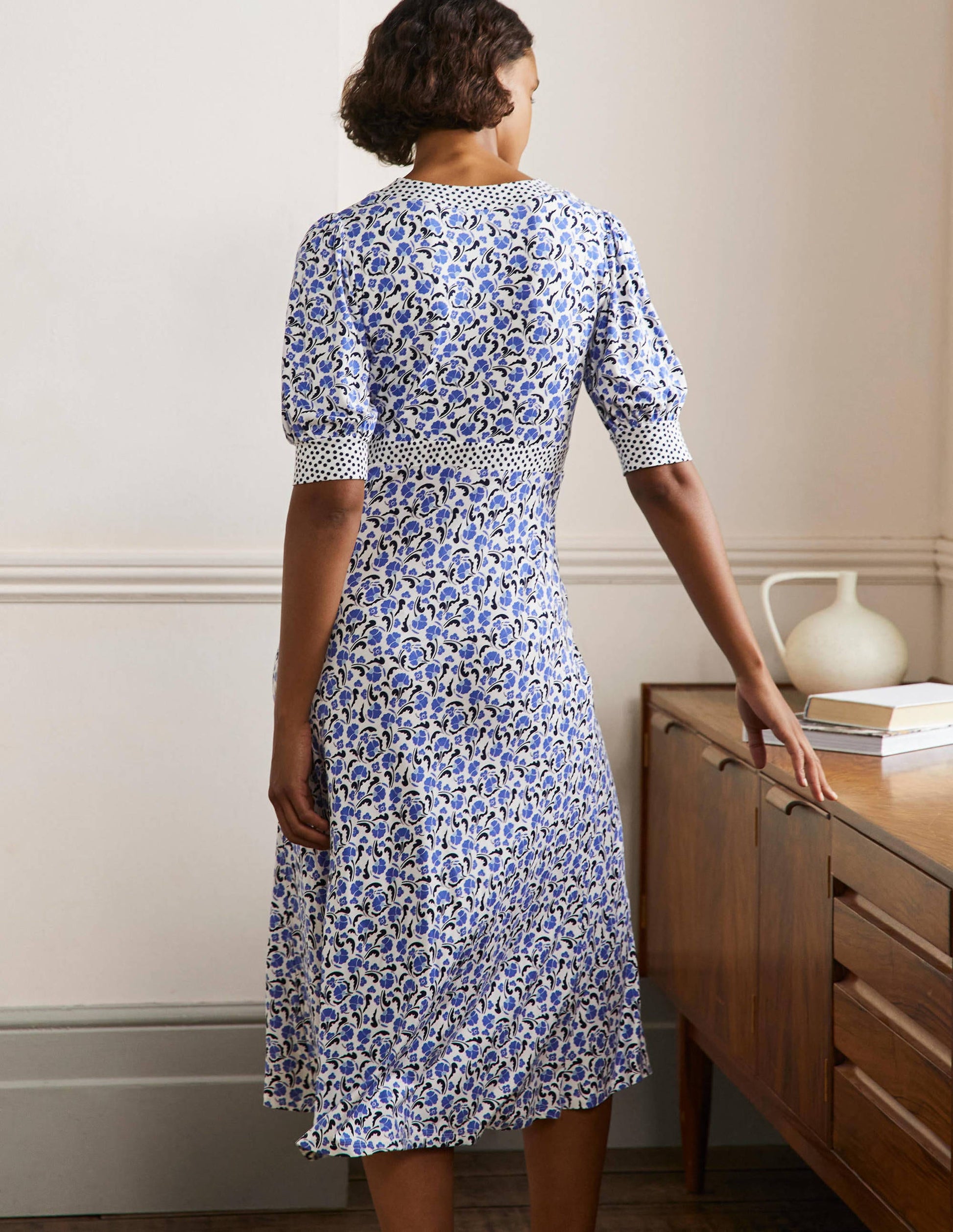 Eva Jersey-Midikleid-Glockenblumenblau, Zarte Knospen-3