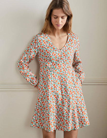 Ausgestelltes Minikleid mit V-Ausschnitt-Kräftiges Papayaorange, Zarte Knospen