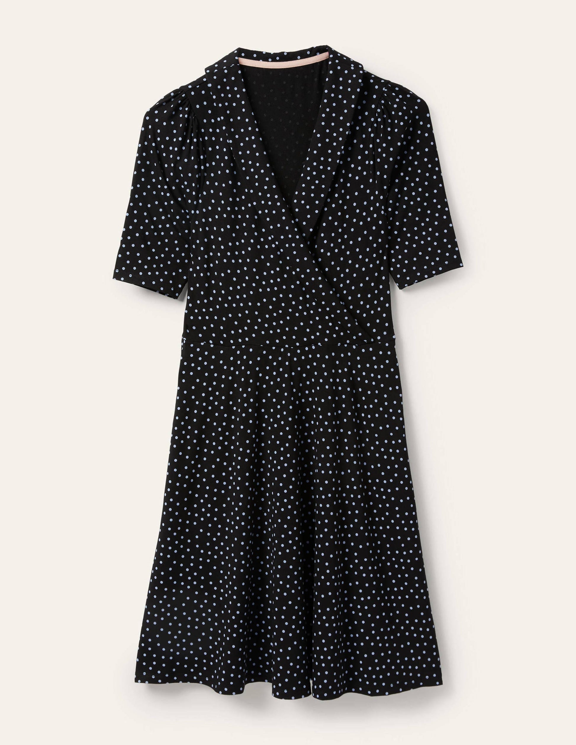 Jerseykleid mit fixierter Wickeloptik-Black Scattered Spot-5