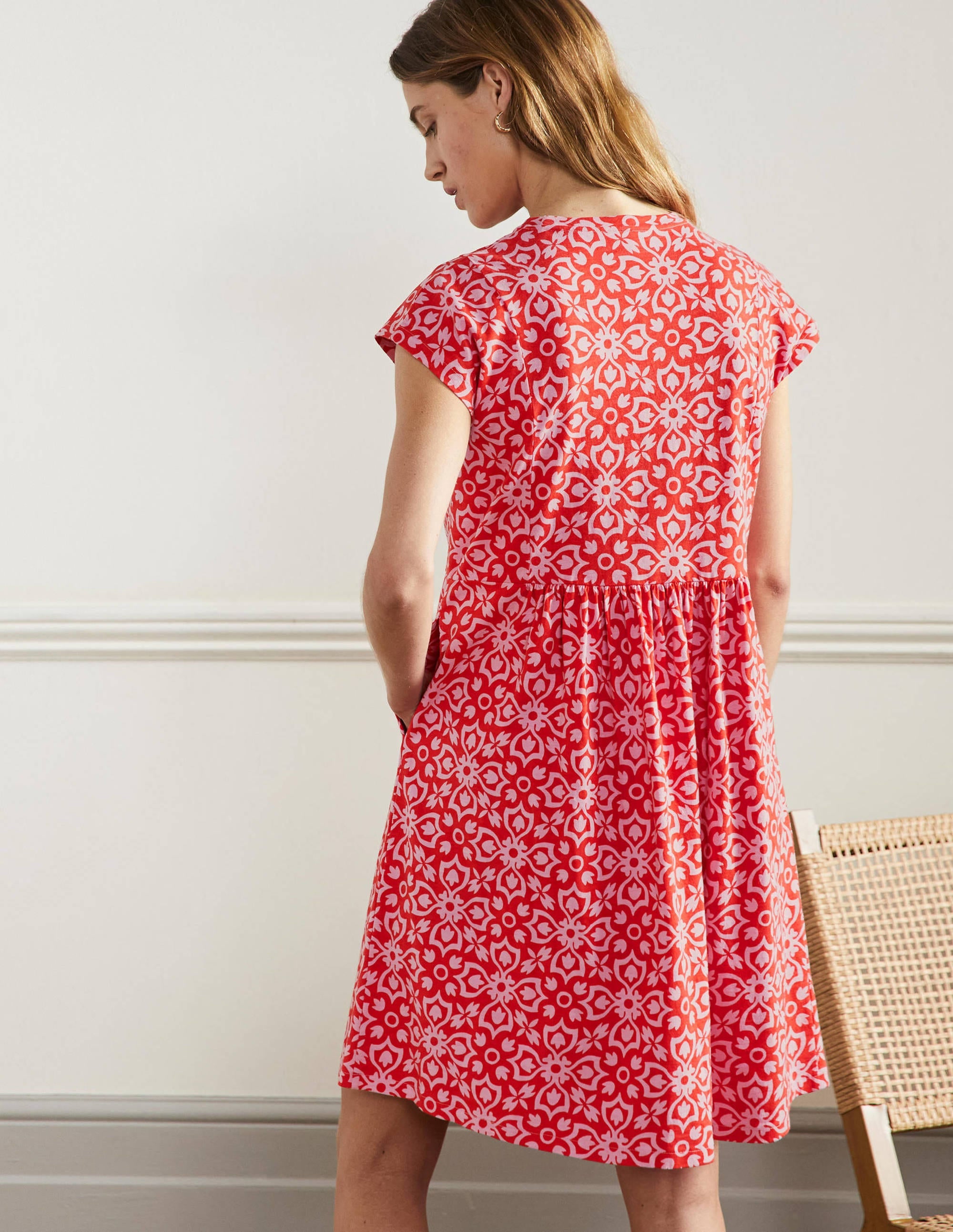 Robe T-shirt en jersey-Tuile fleuron rouge dragon - Image 3