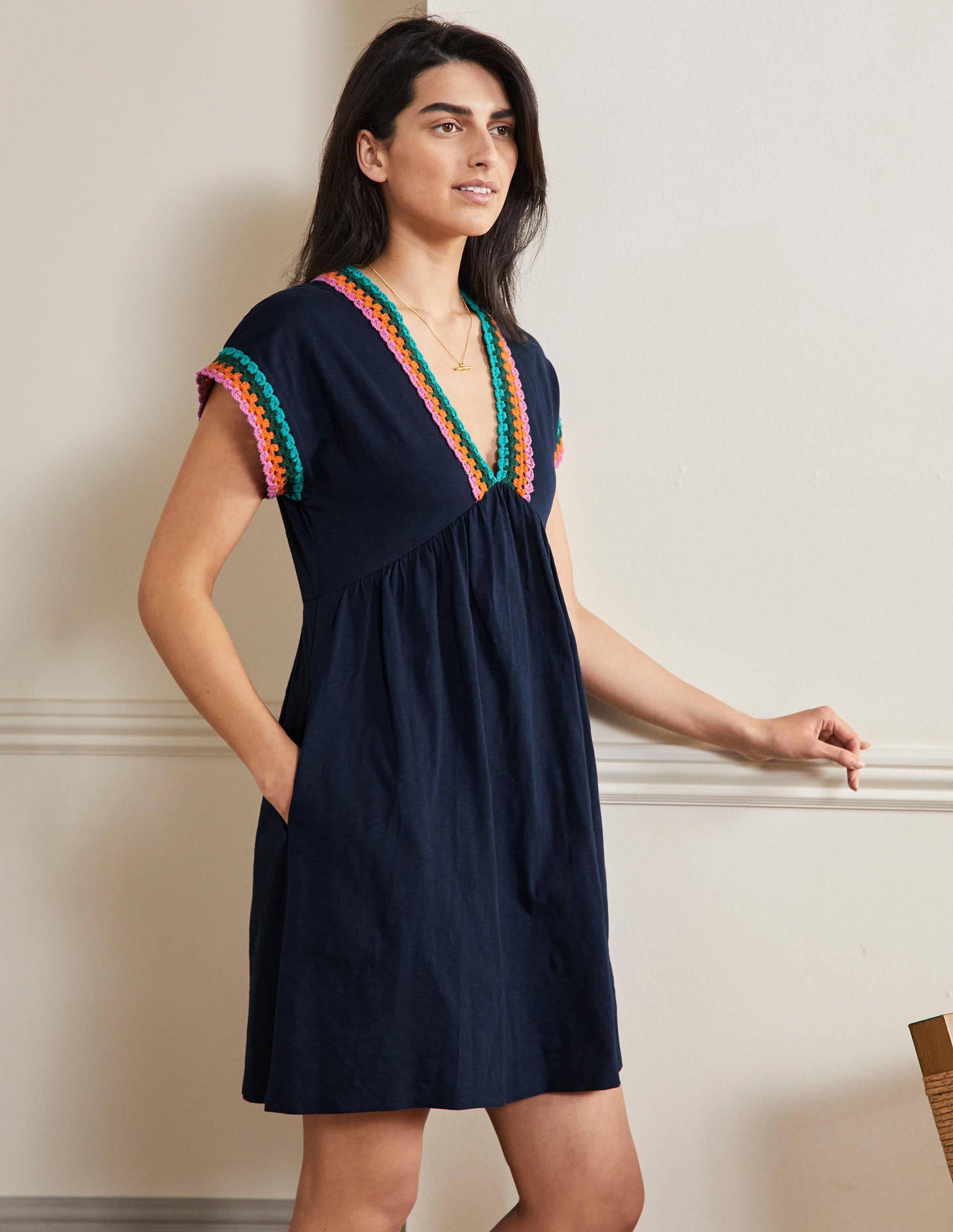 Jerseykleid mit Häkelborte-Marineblau-4