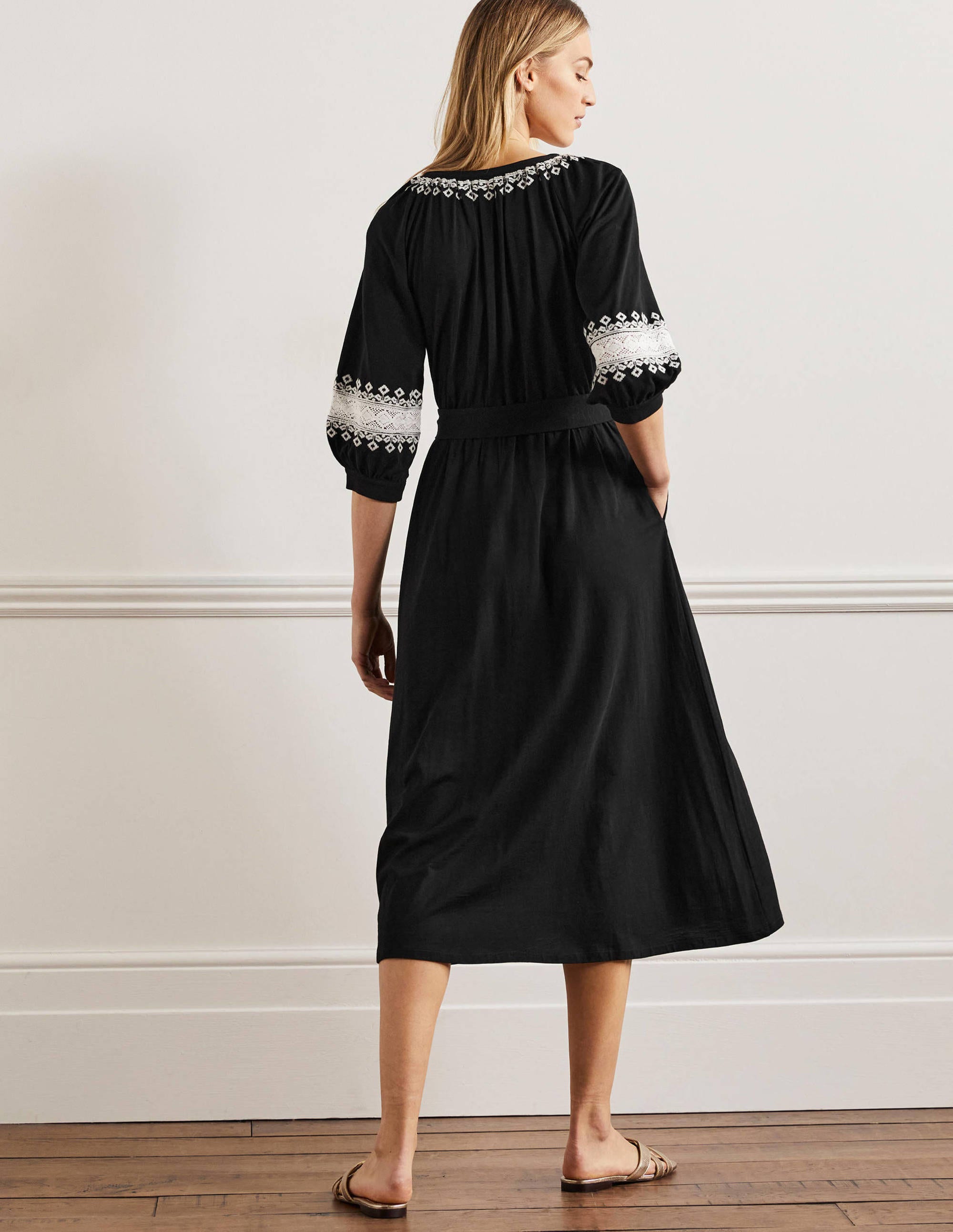 Jersey-Midikleid mit Häkelborte-Schwarz - Image 3