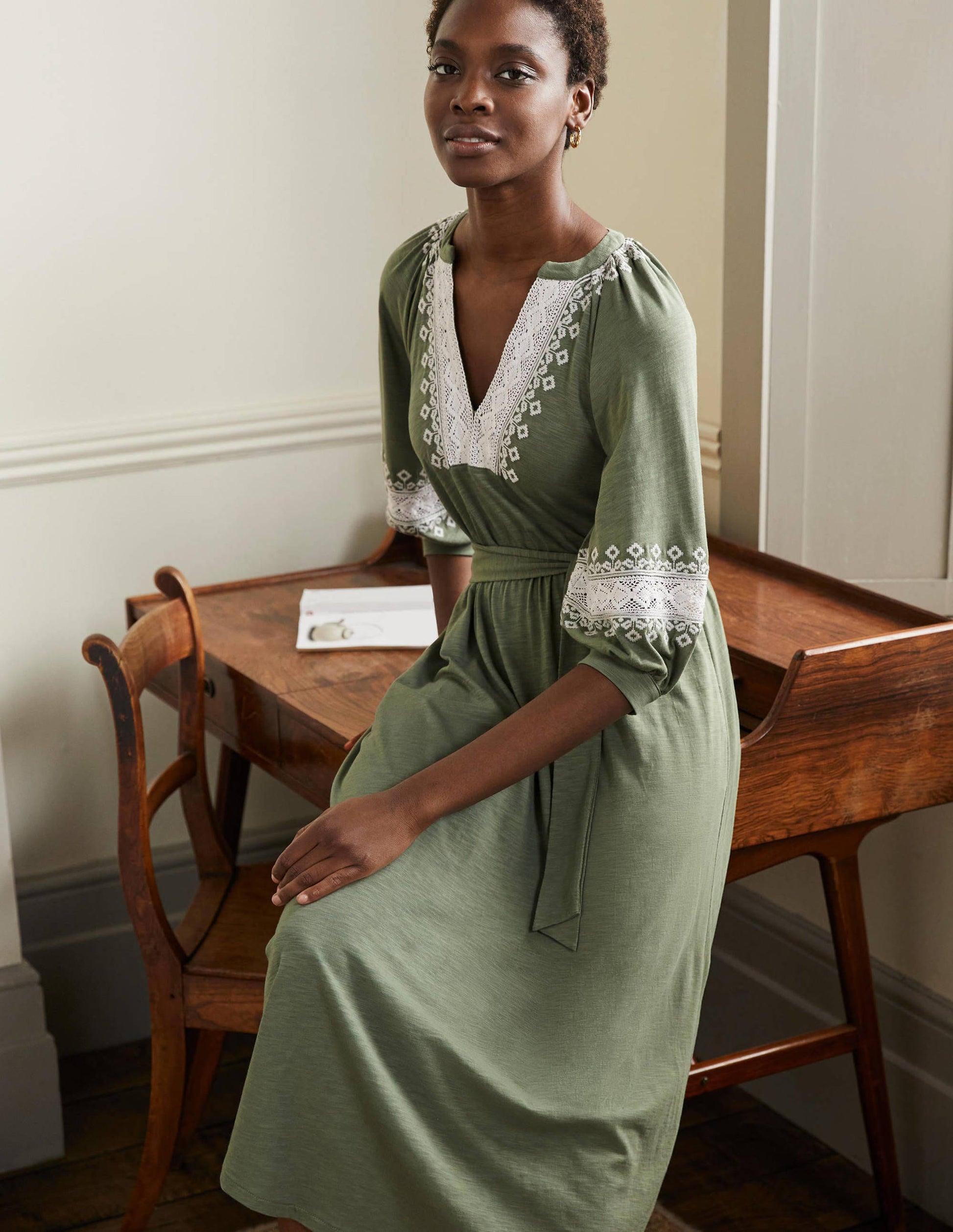 Robe midi en jersey avec détails crochetés-Aulne-4