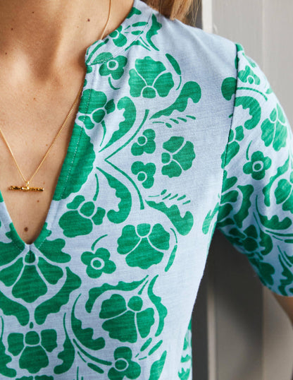 Einfaches Jerseykleid mit gekerbtem Ausschnitt-Graublau, Blumenmuster-5